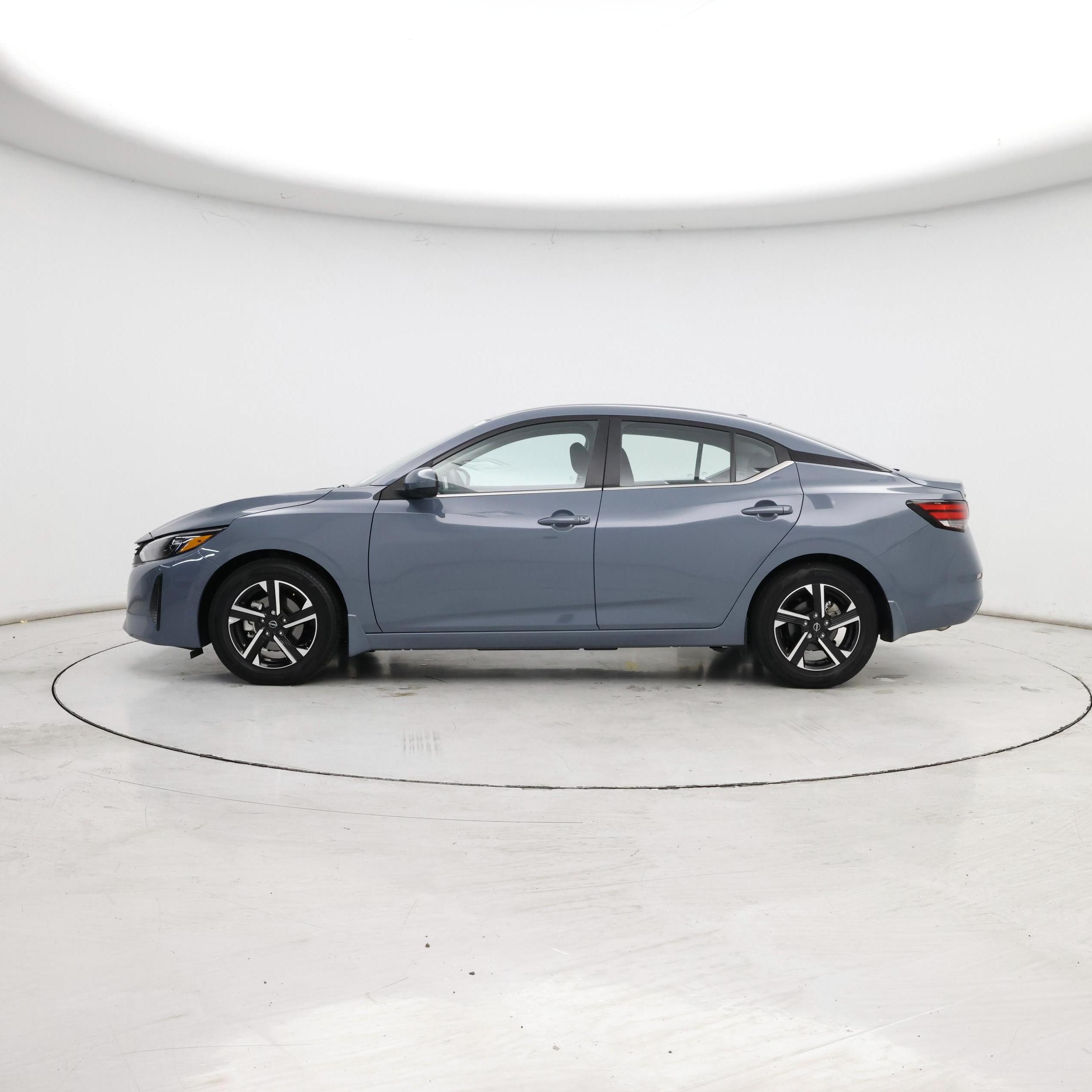 Thumbnail: 2025 Nissan Sentra - 3