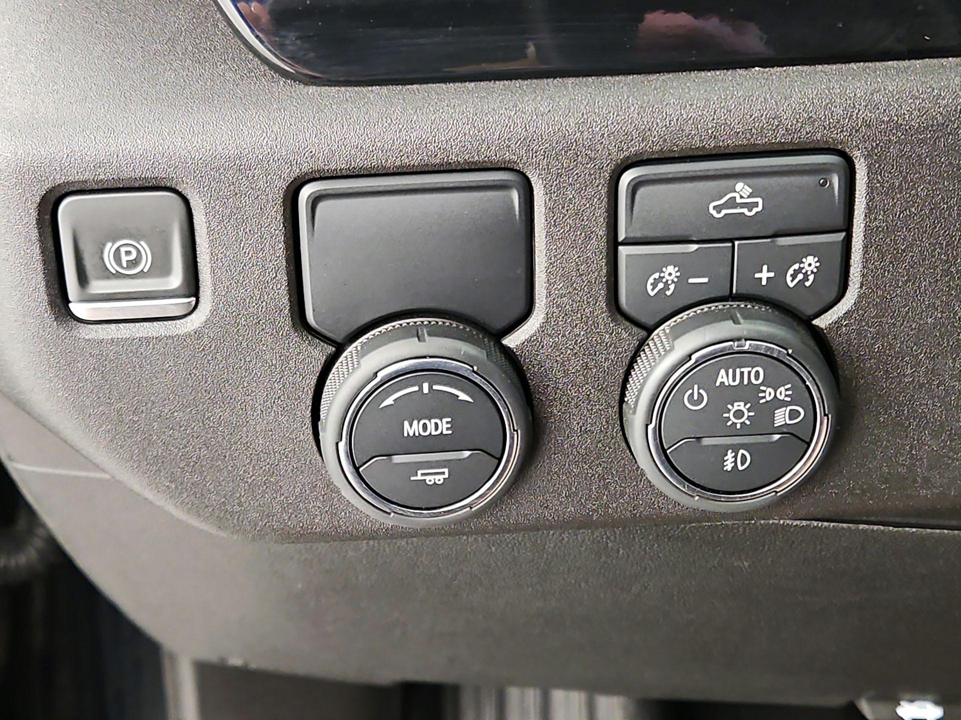 Thumbnail: 2022 Chevrolet Silverado 1500 - 13