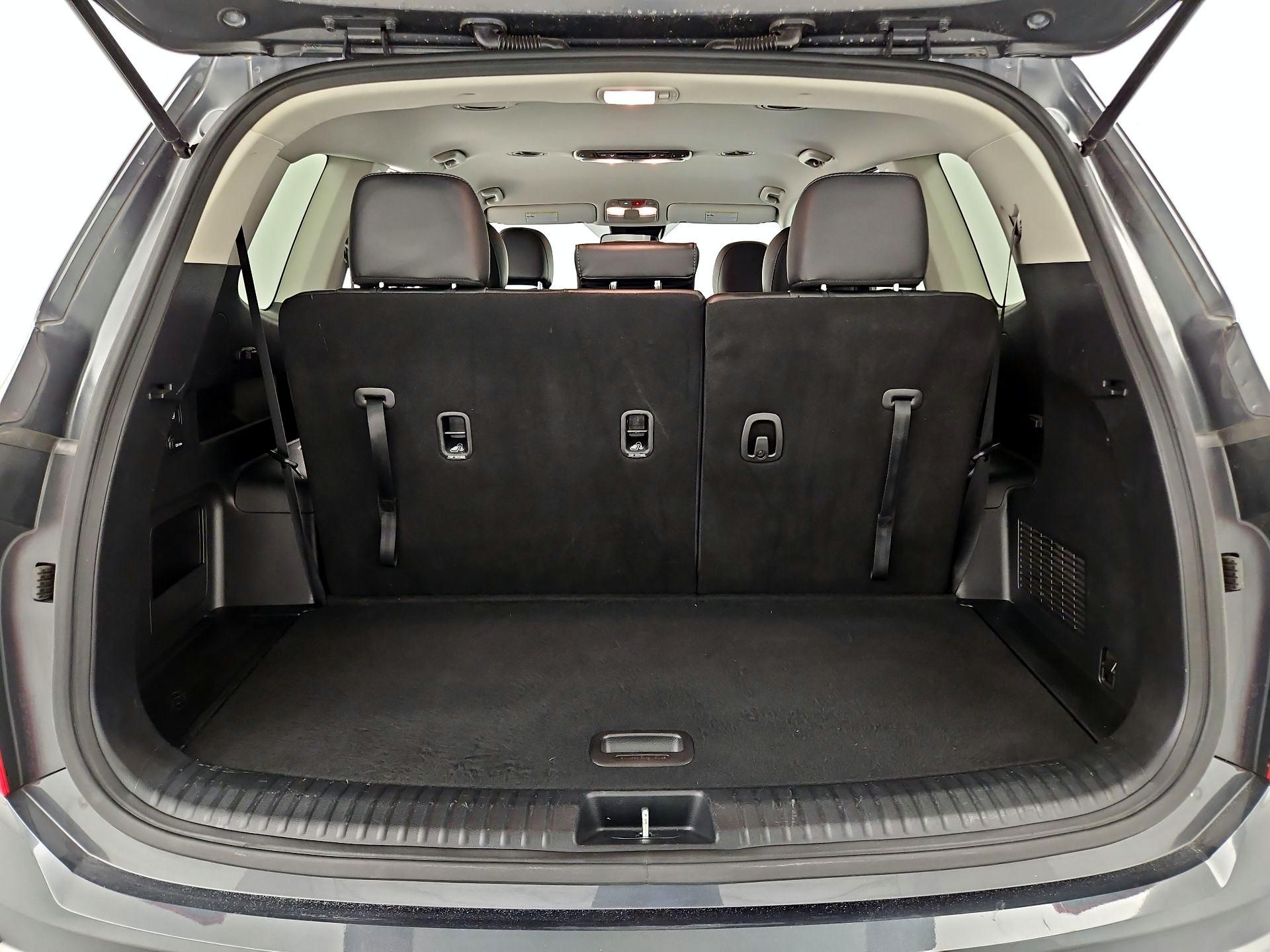 Thumbnail: 2023 Kia Telluride - 18