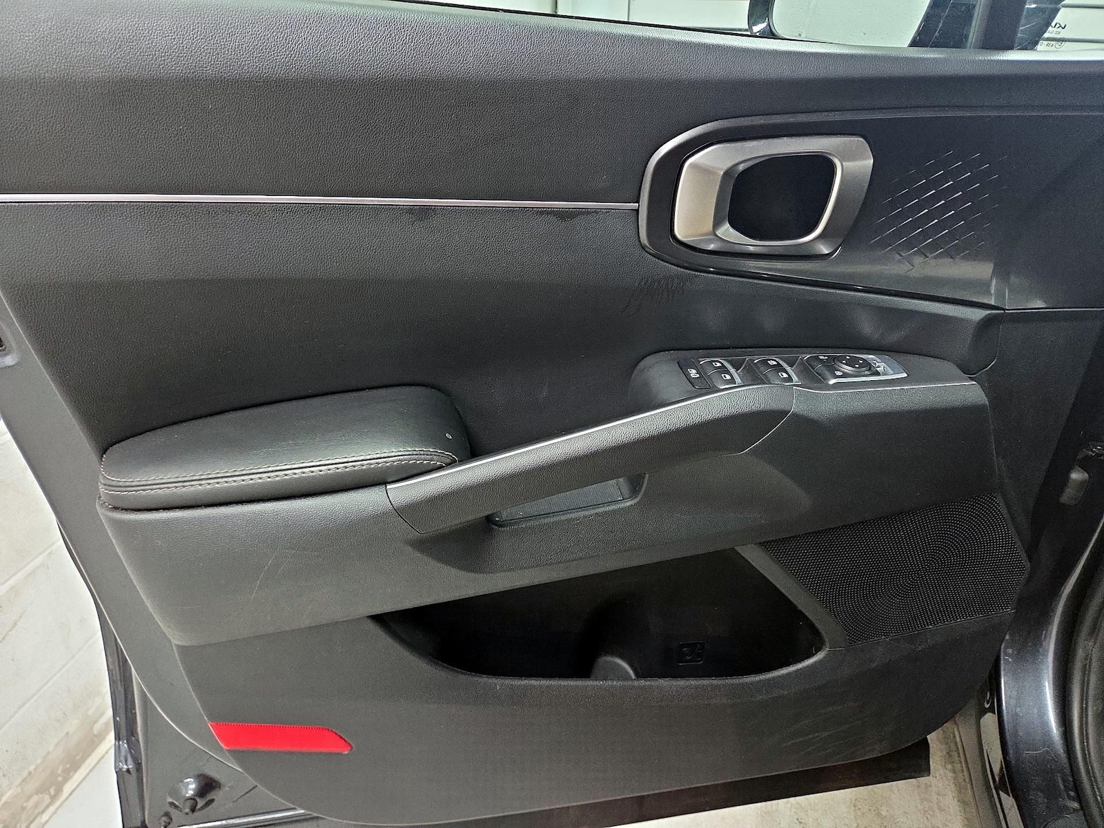 2024 Kia Sorento LX - Photo 13