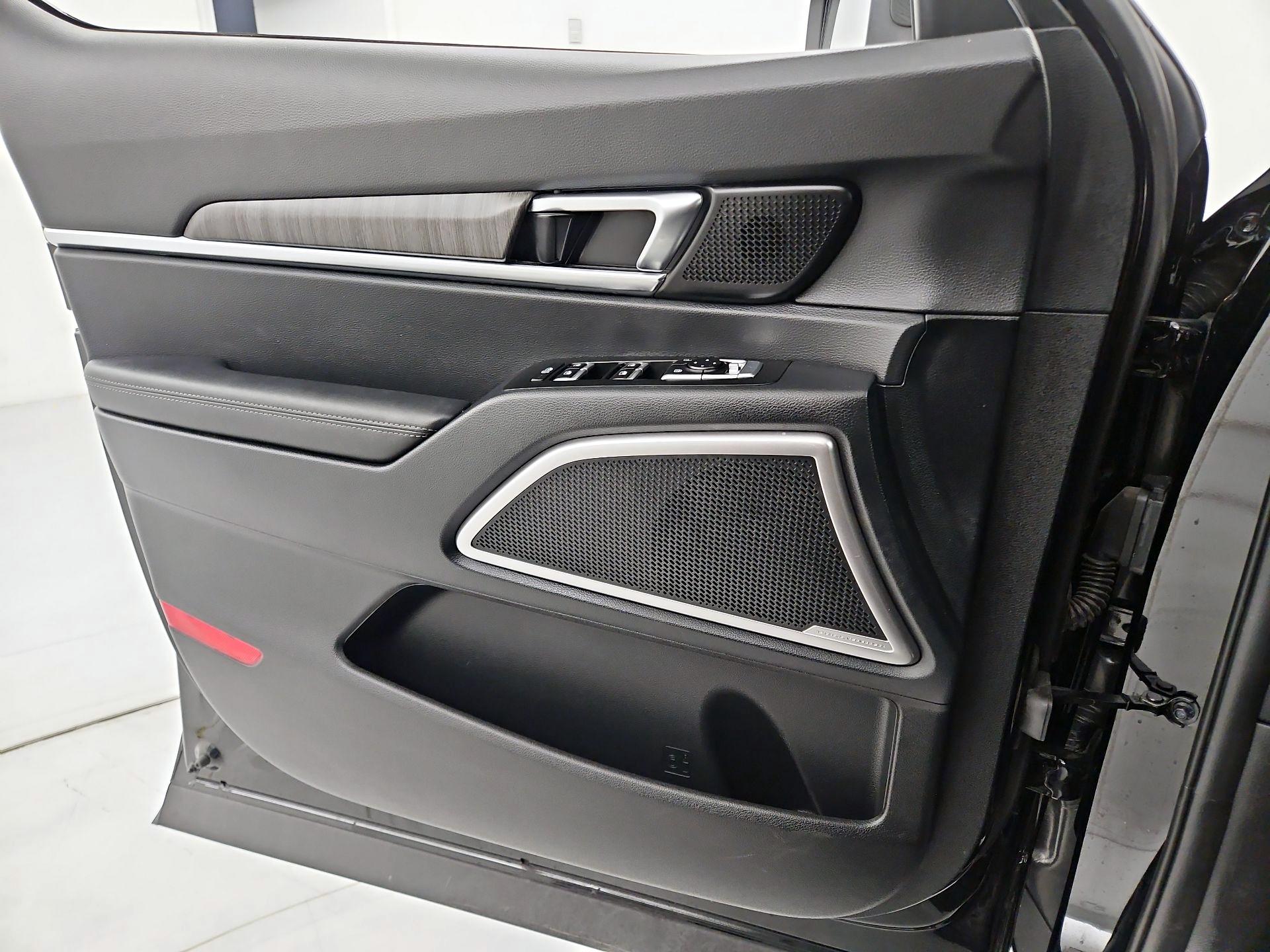 Thumbnail: 2024 Kia Telluride - 12