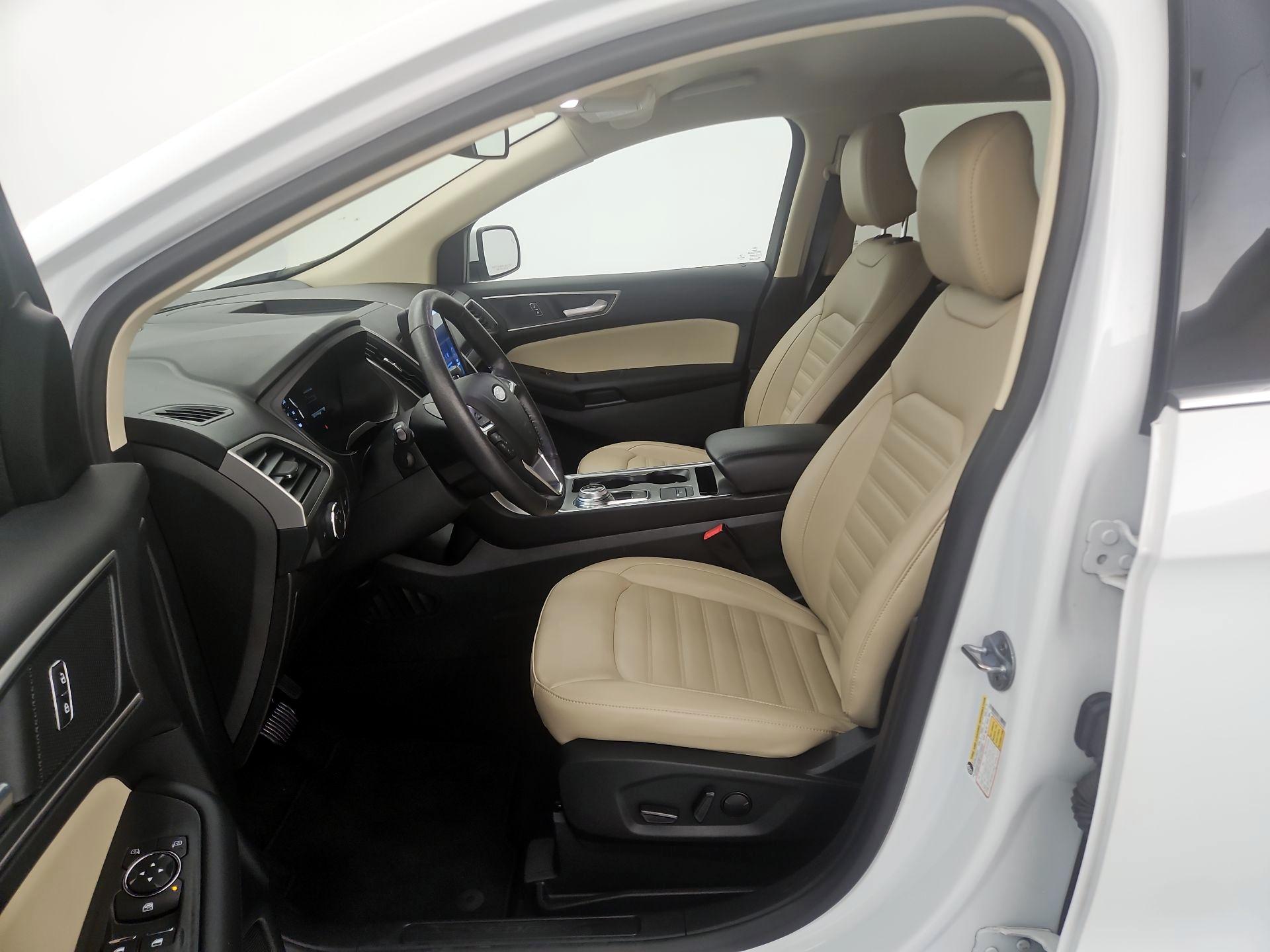 Thumbnail: 2022 Ford Edge - 11