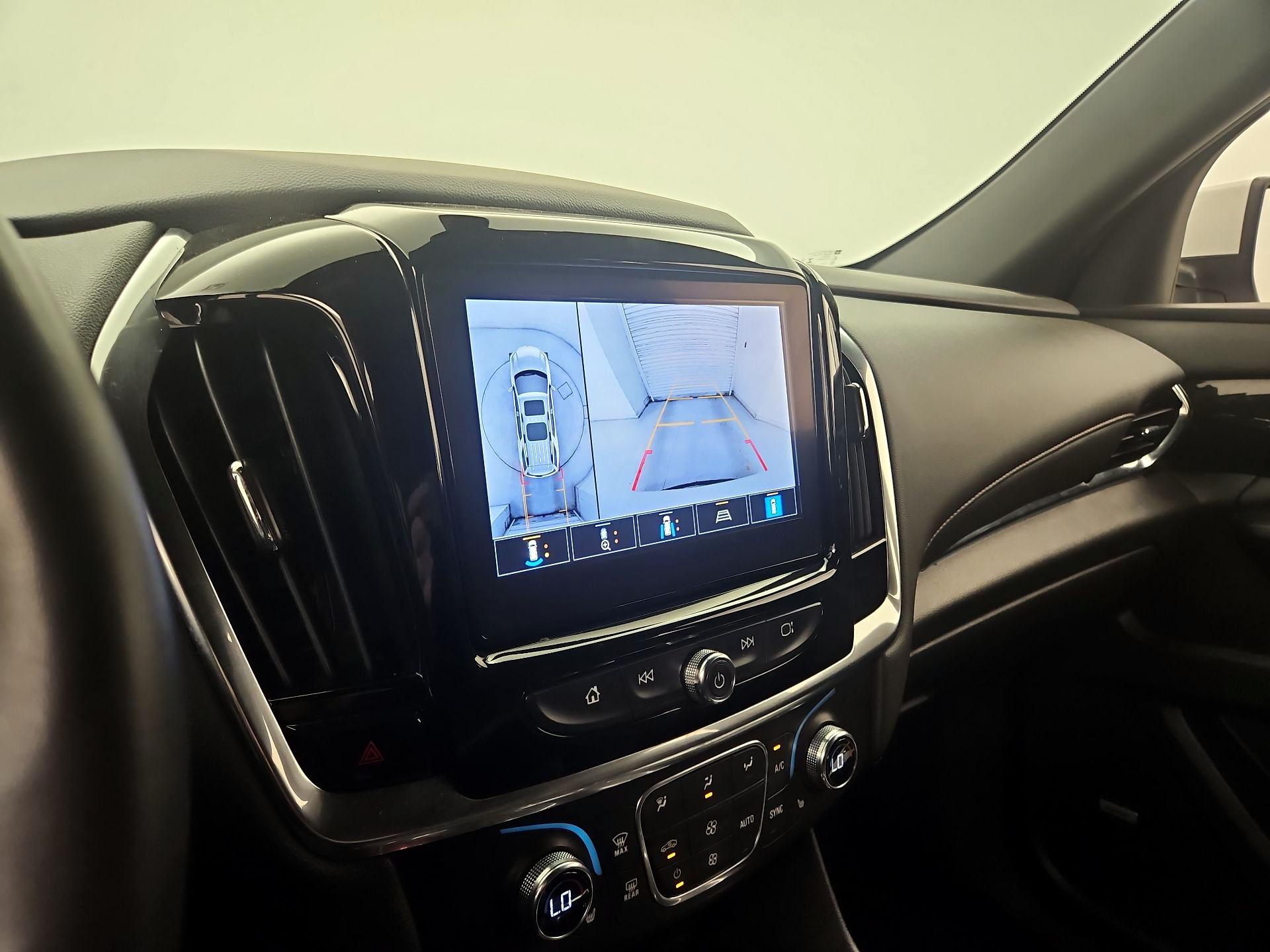 Thumbnail: 2023 Chevrolet Traverse - 15