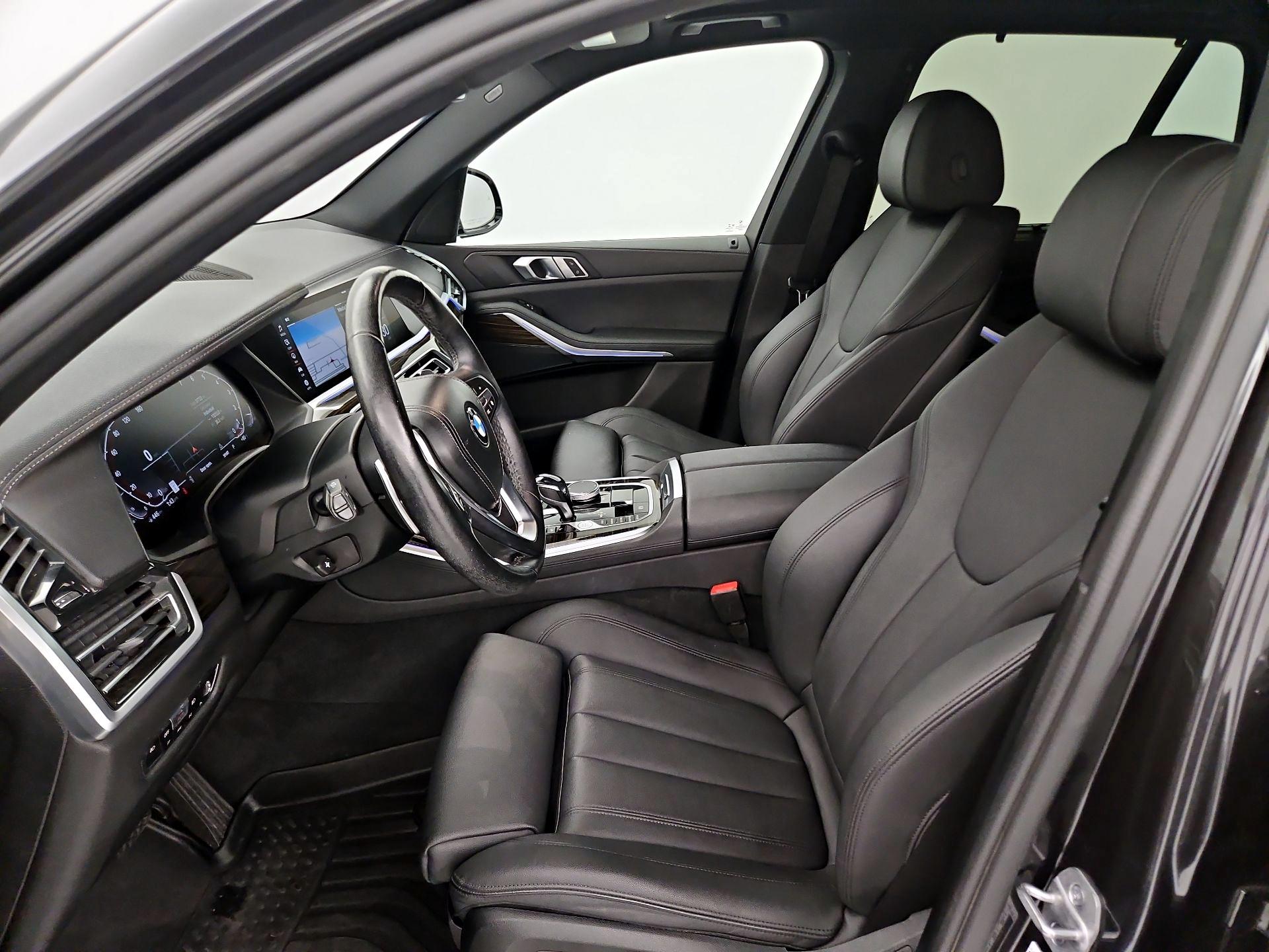 Thumbnail: 2021 BMW X5 - 11