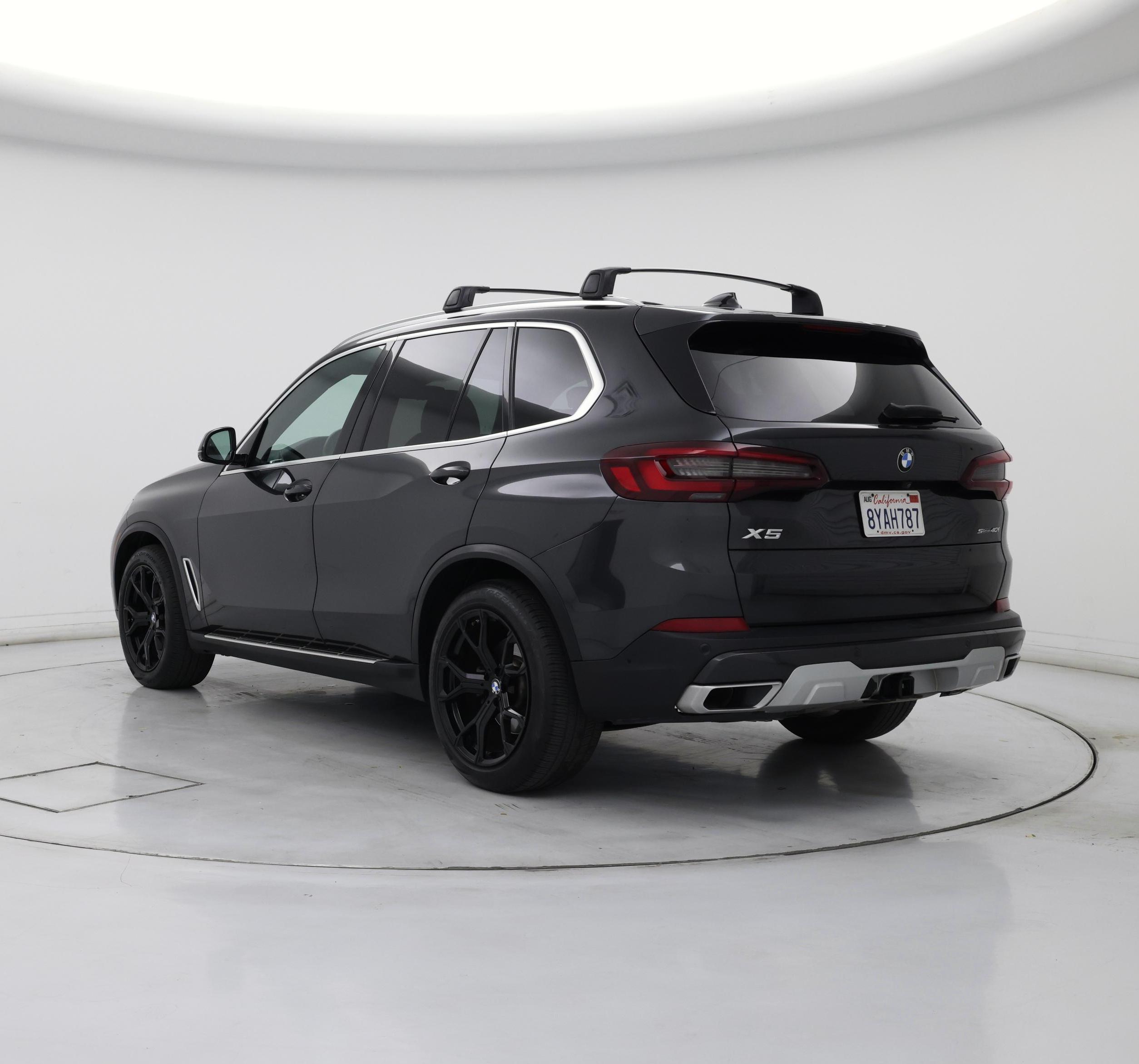 Thumbnail: 2021 BMW X5 - 2