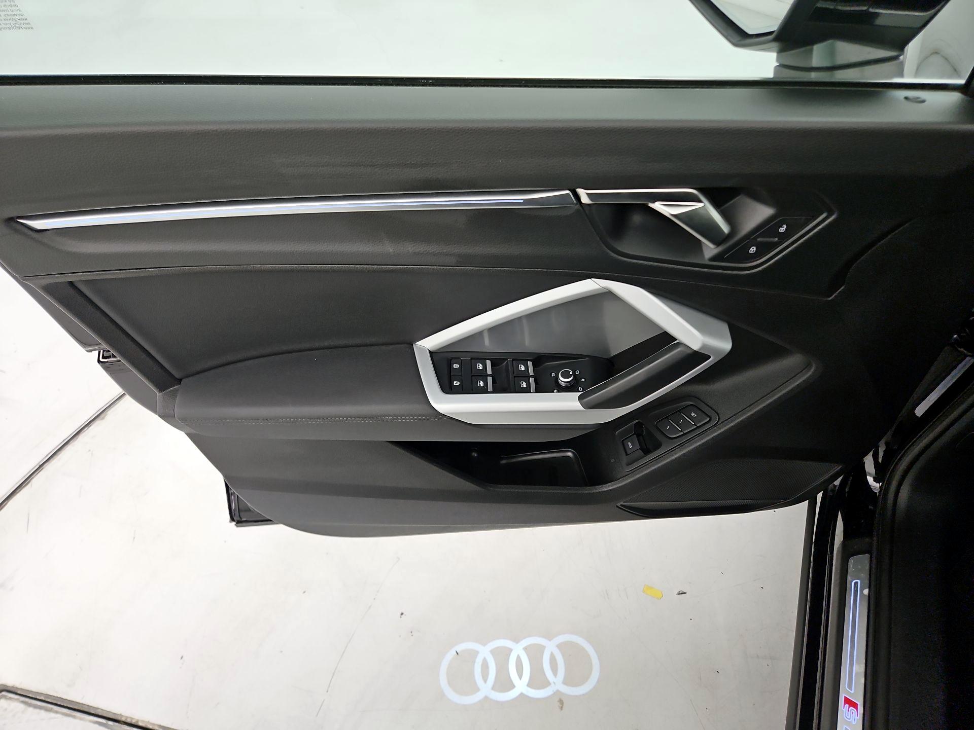 Thumbnail: 2023 Audi Q3 - 12