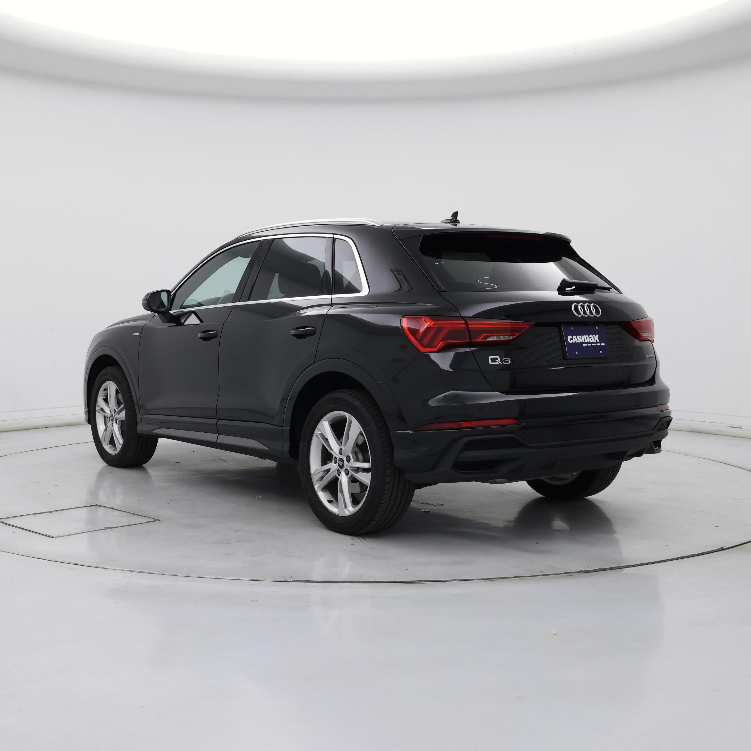 Thumbnail: 2023 Audi Q3 - 2