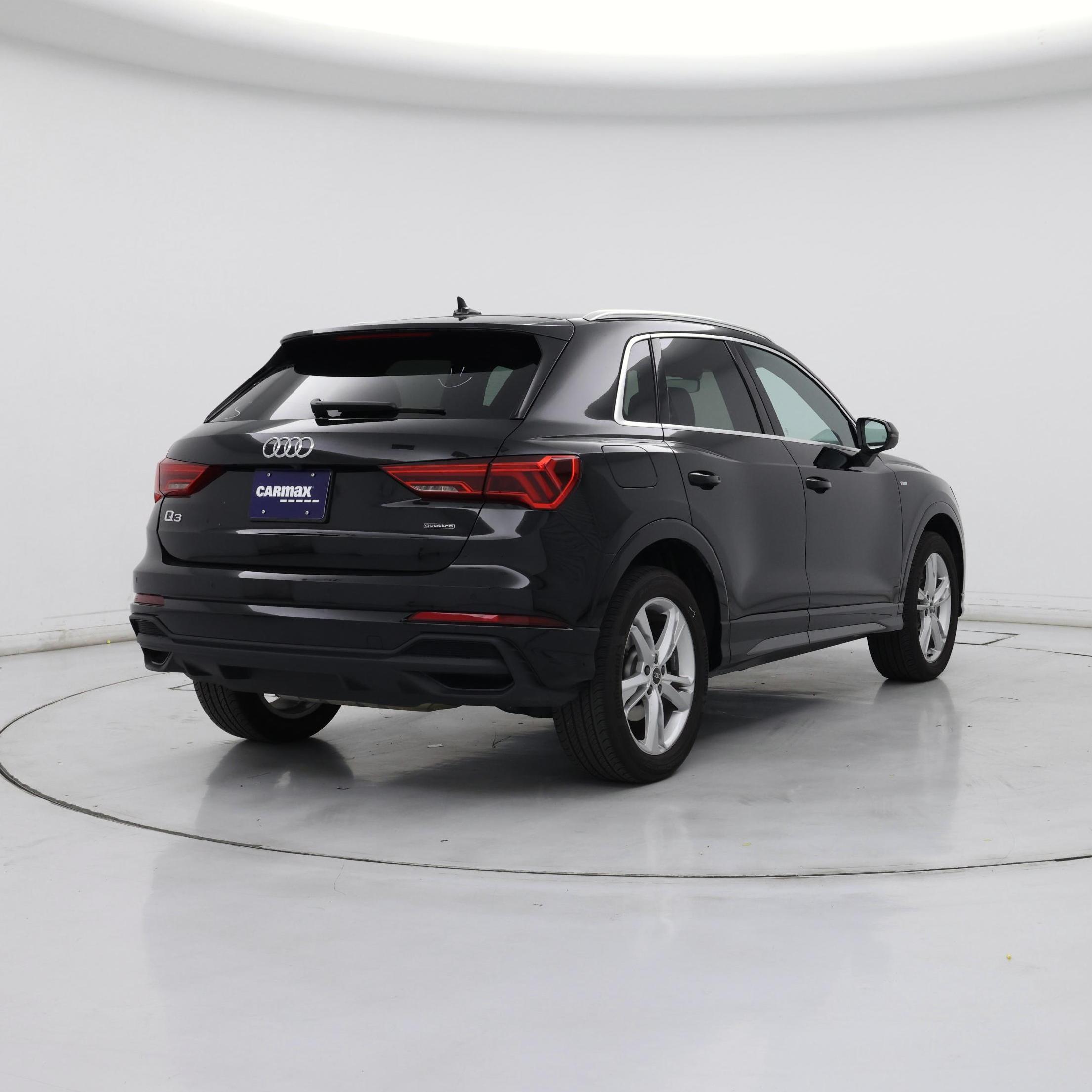 Thumbnail: 2023 Audi Q3 - 8