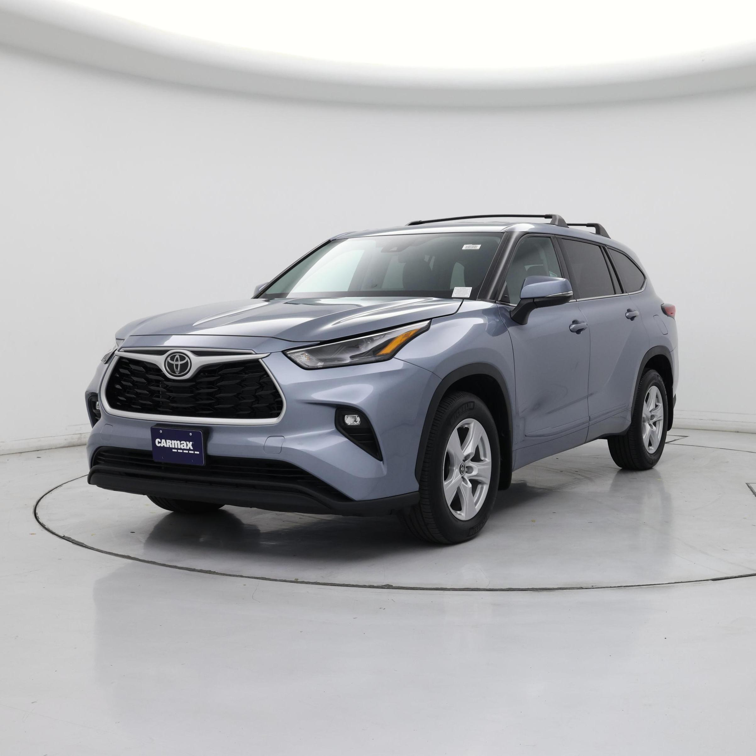 Thumbnail: 2022 Toyota Highlander - 4