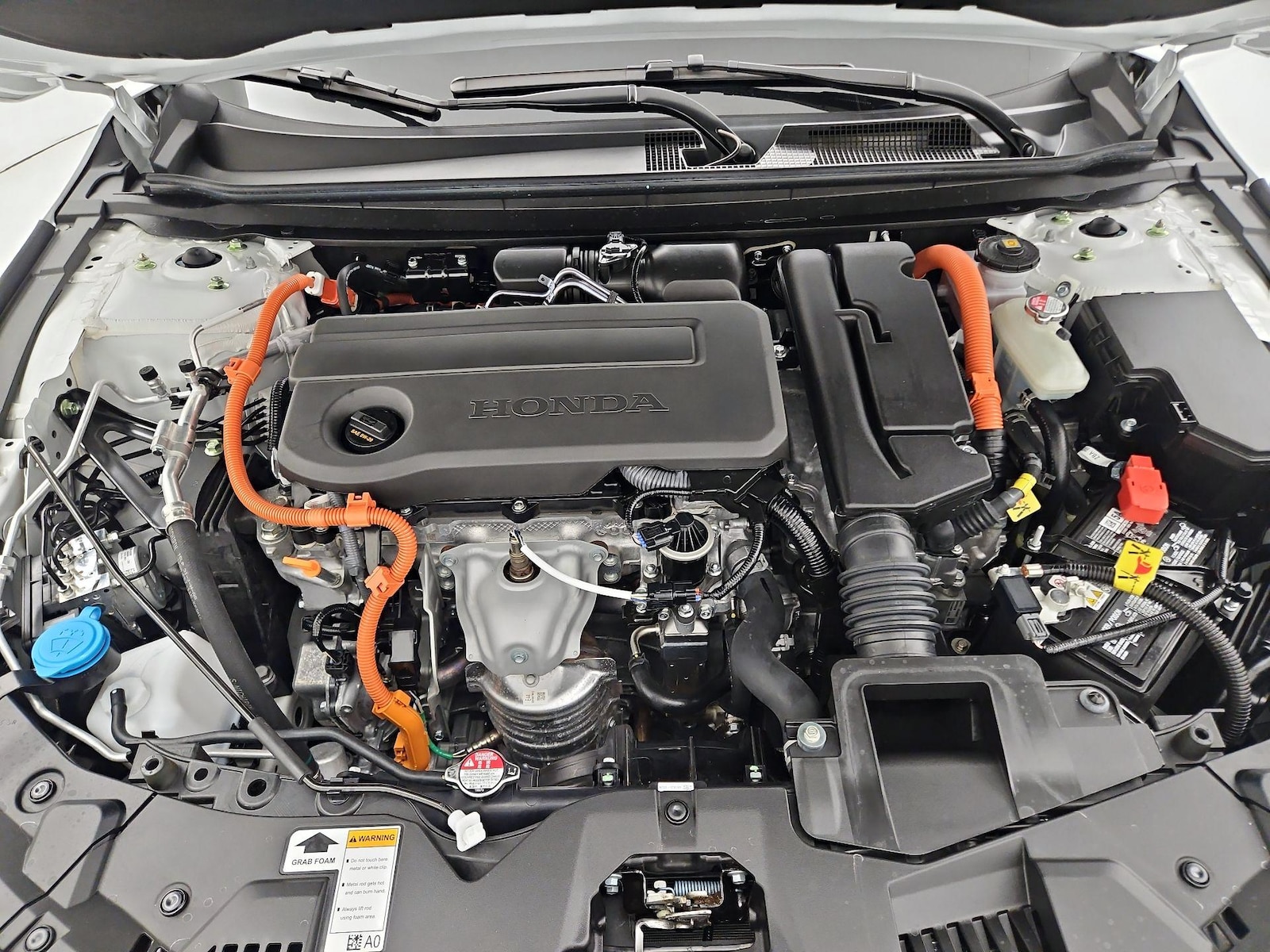 2025 Honda Accord Hybrid Touring - Photo 19