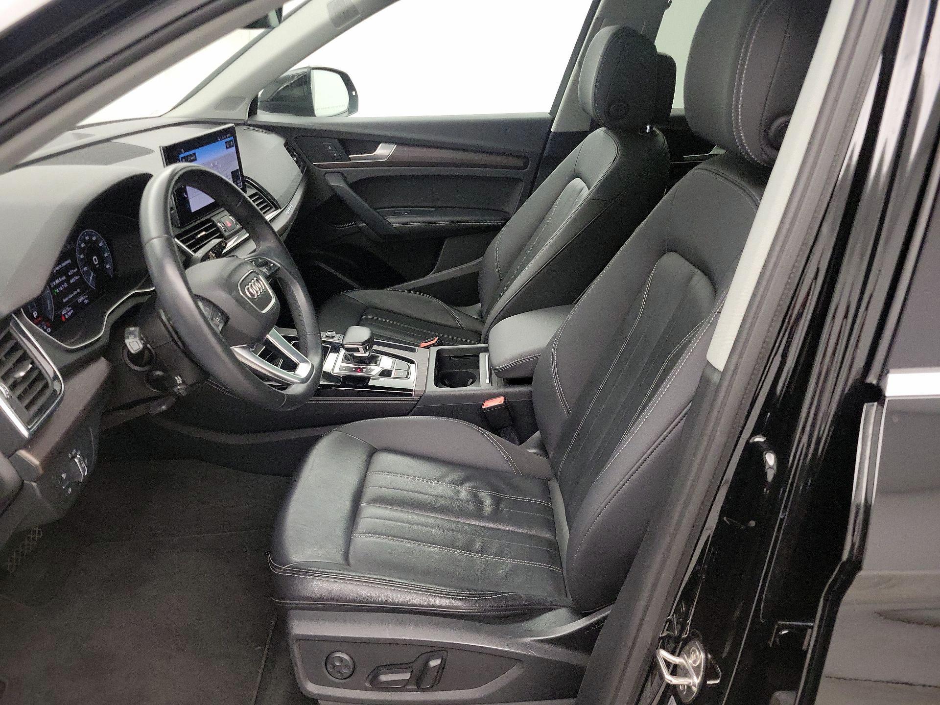 Thumbnail: 2021 Audi Q5 - 11