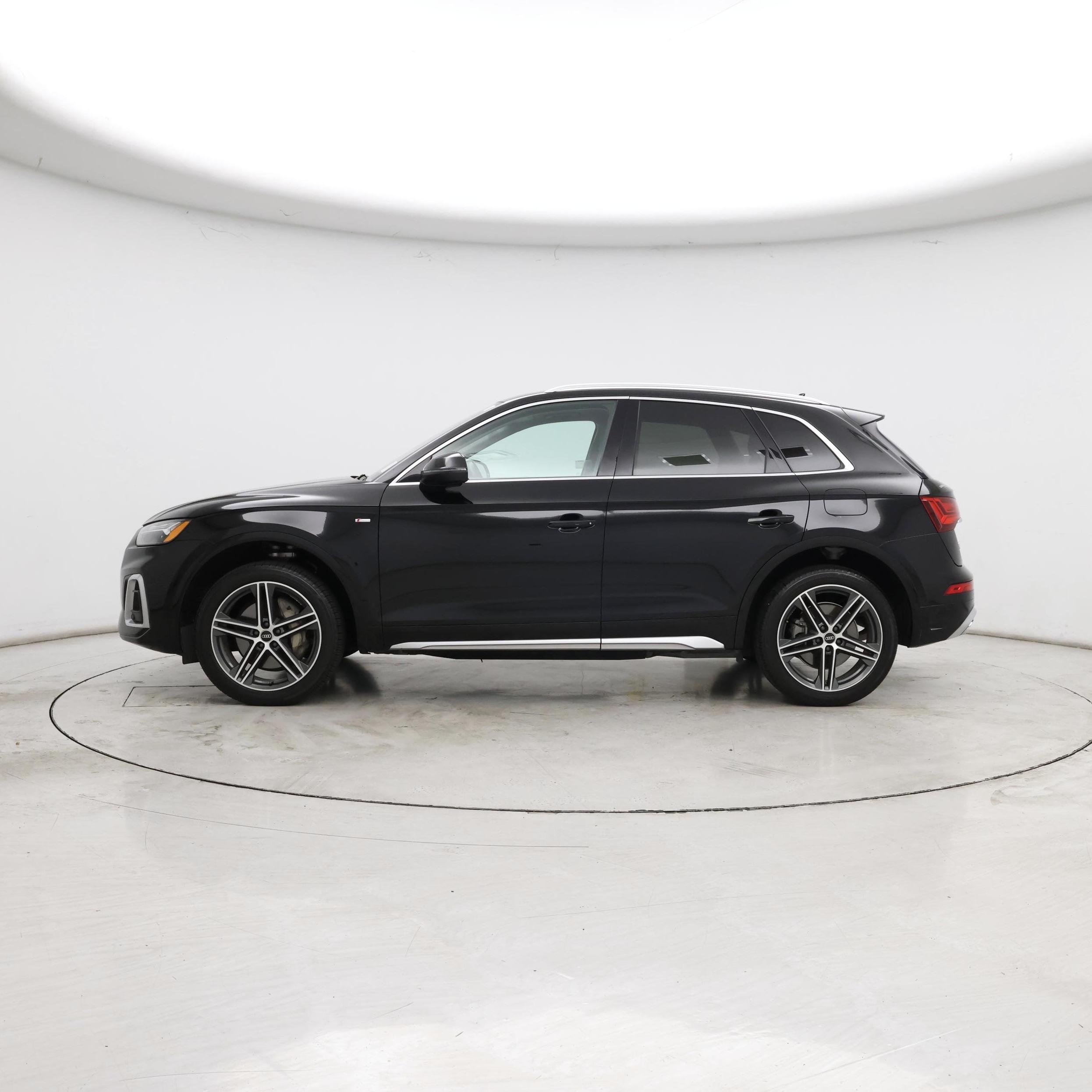 Thumbnail: 2021 Audi Q5 - 3