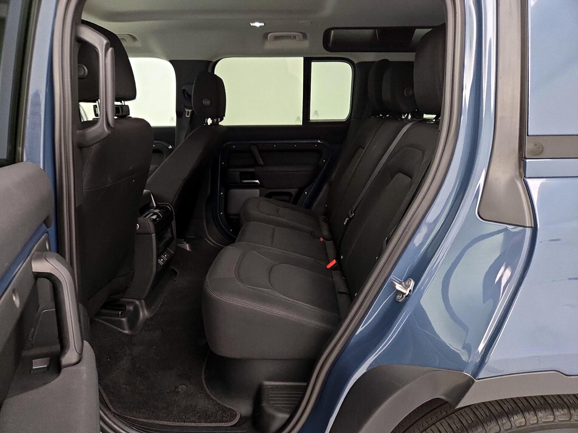 Thumbnail: 2023 Land Rover Defender - 20