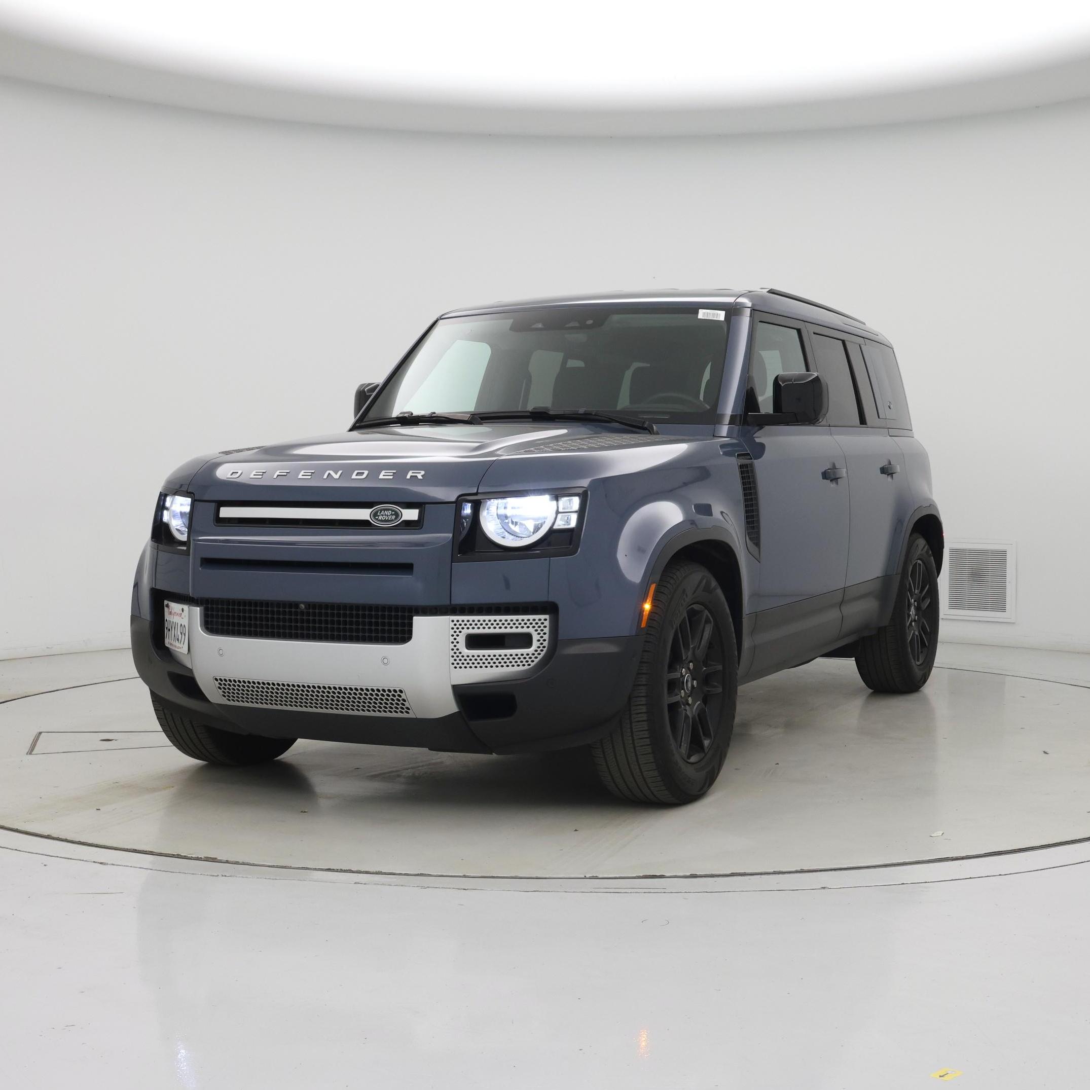 Thumbnail: 2023 Land Rover Defender - 4