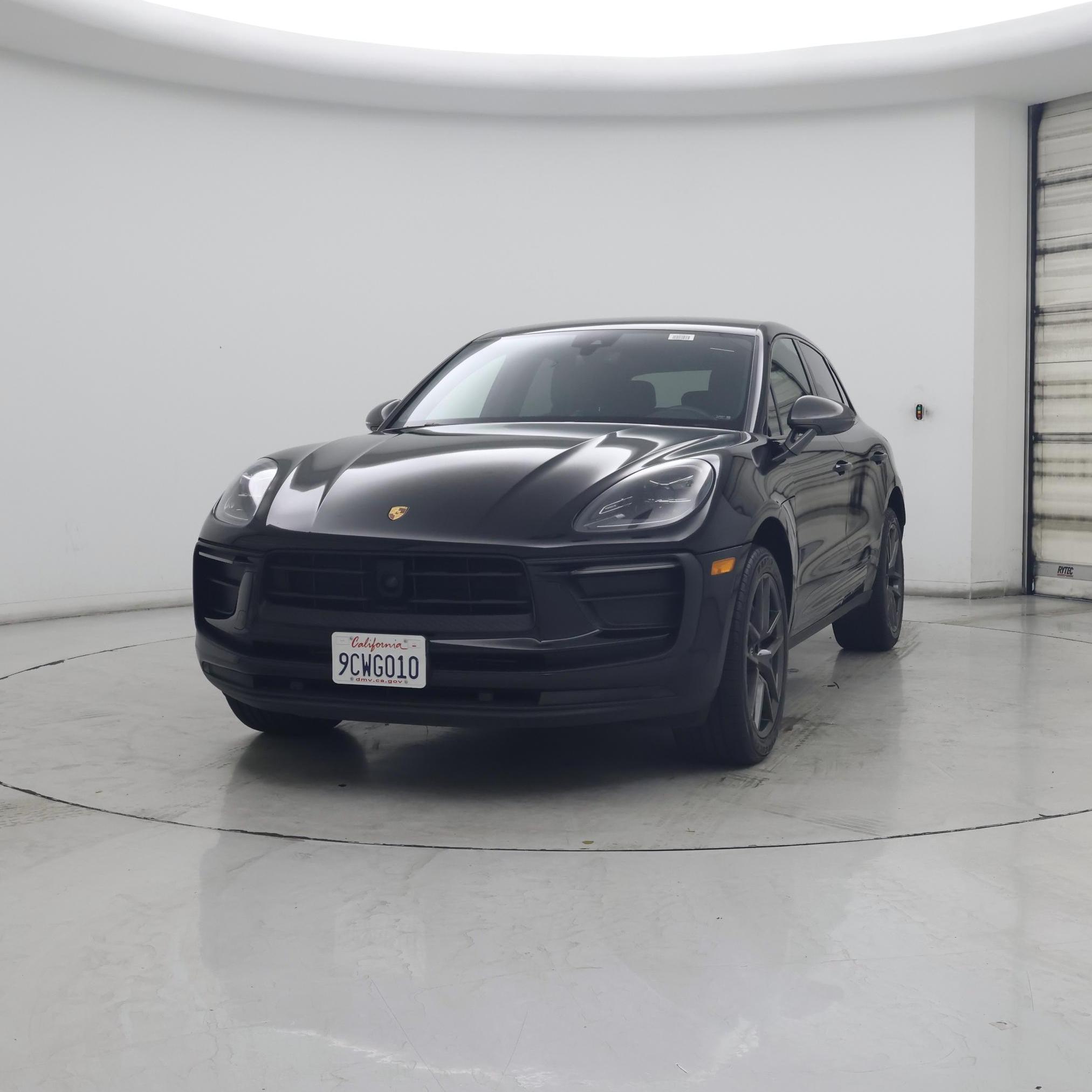 Thumbnail: 2023 Porsche Macan - 4