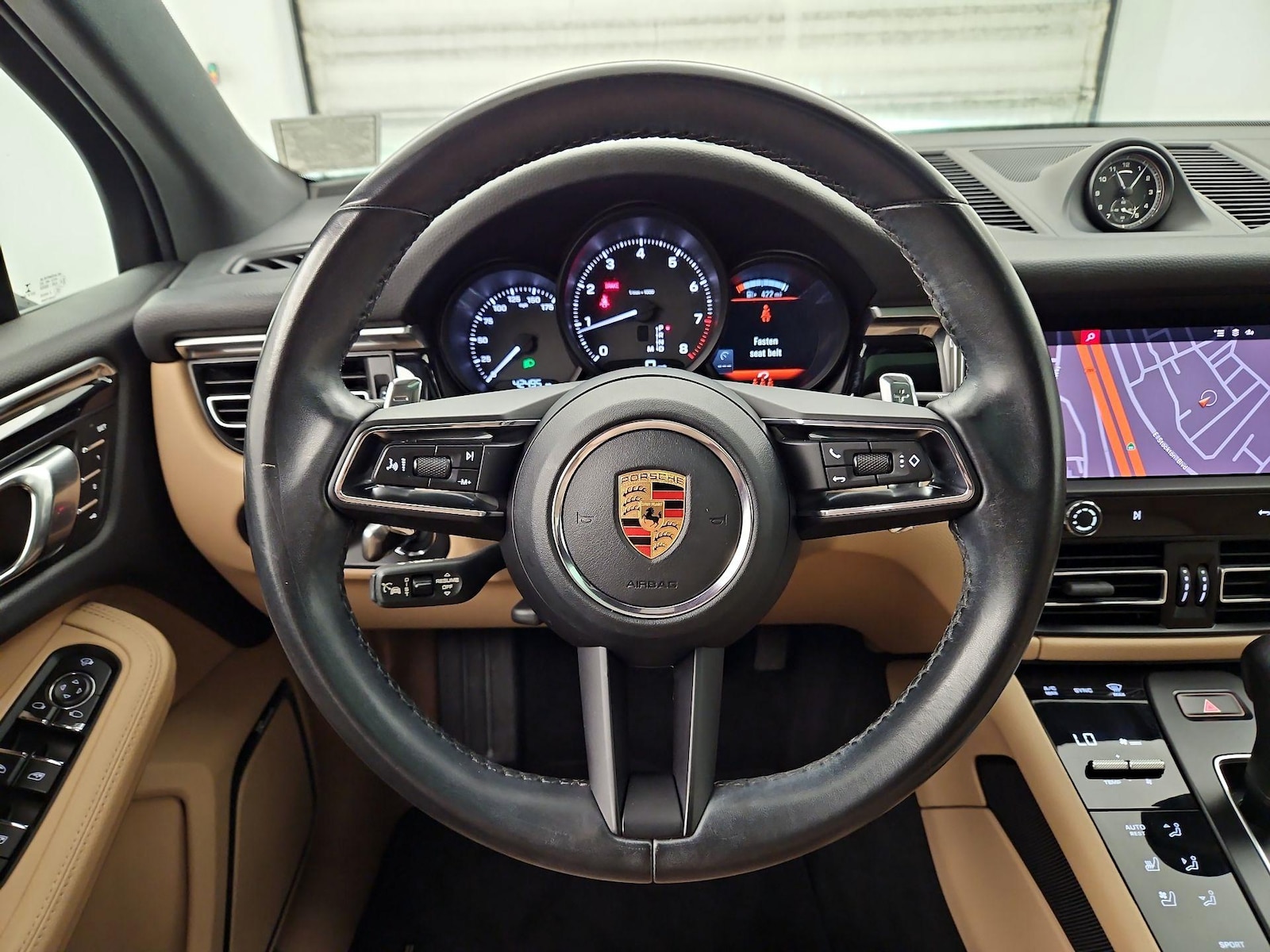 2023 Porsche Macan T - Photo 11