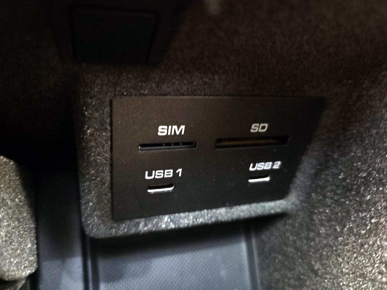 2023 Porsche Macan T - Photo 20