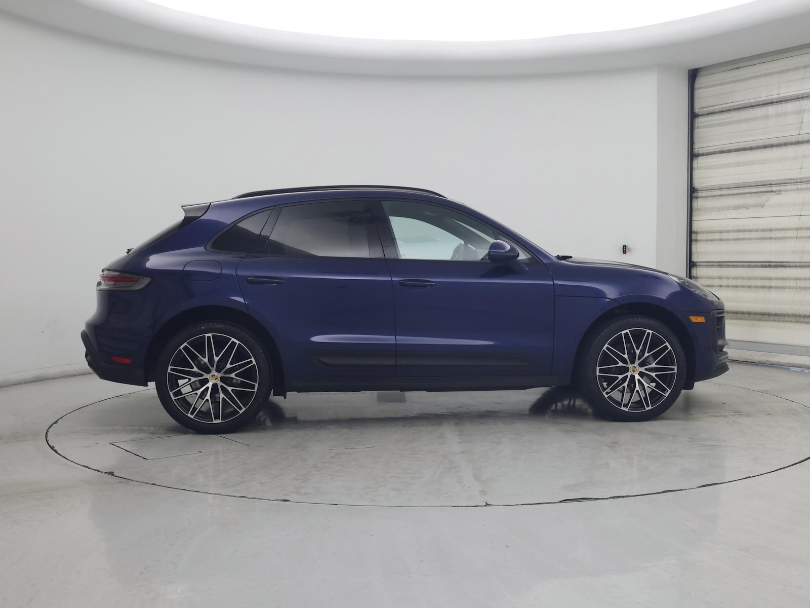 2023 Porsche Macan T - Photo 8
