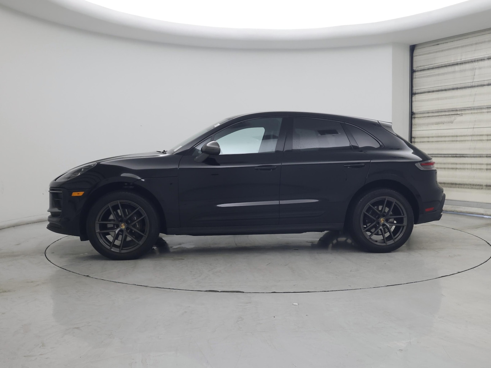 2023 Porsche Macan T - Photo 4