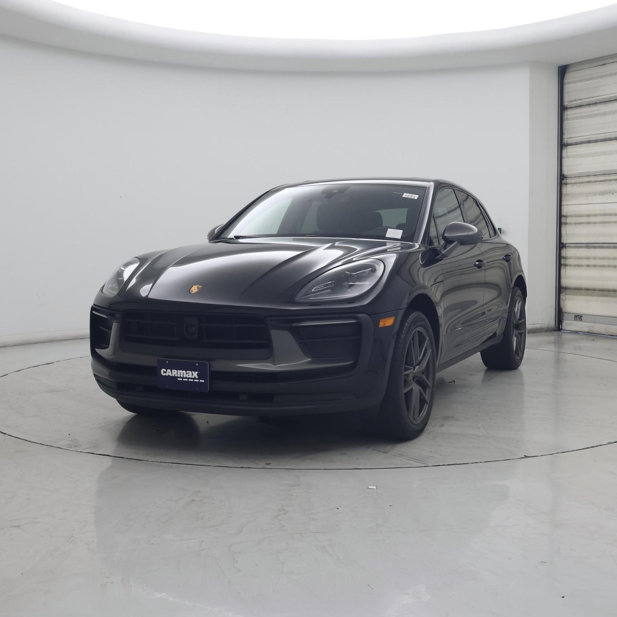 Thumbnail: 2023 Porsche Macan - 4
