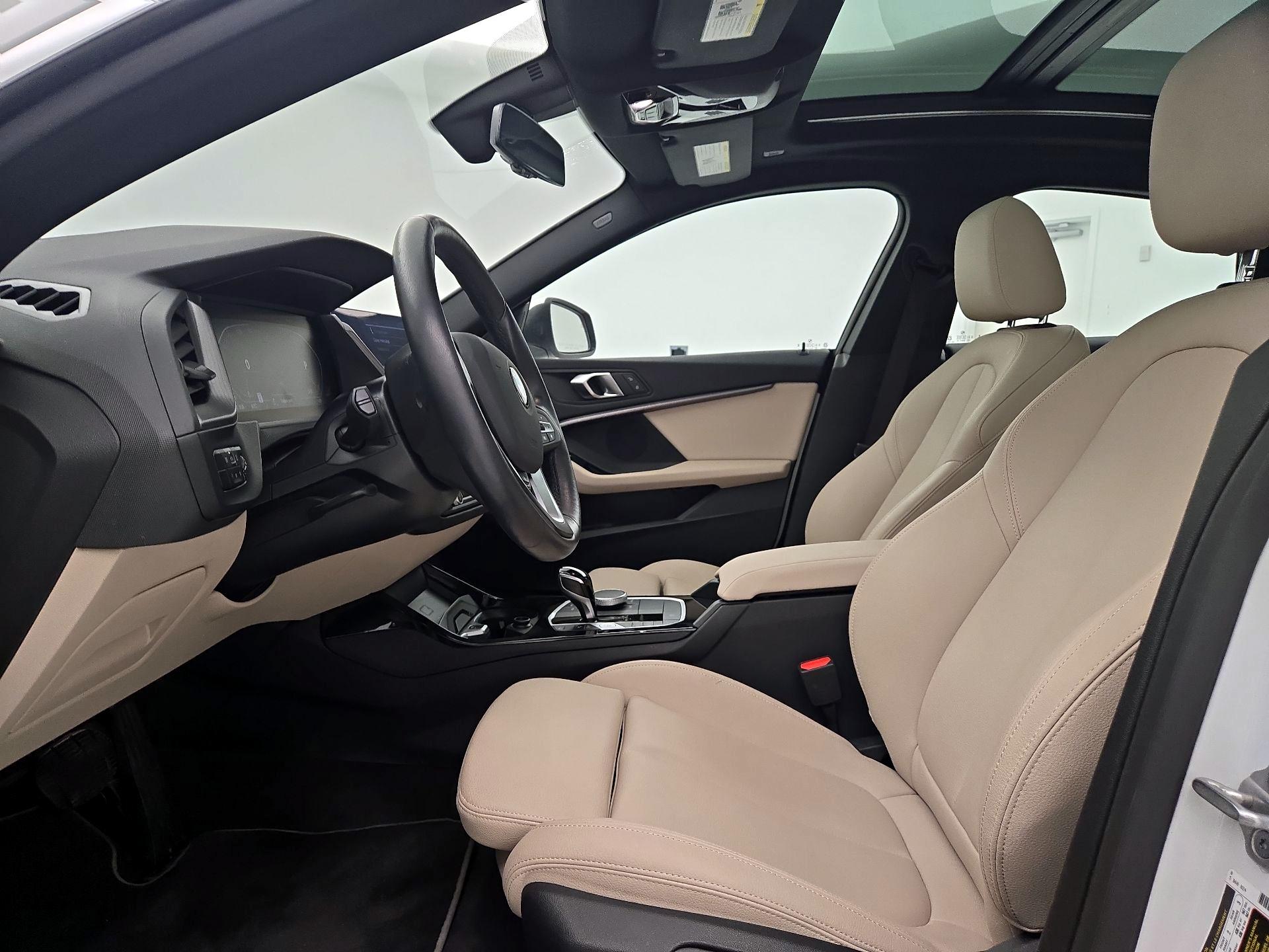 Thumbnail: 2024 BMW 2 Series - 11