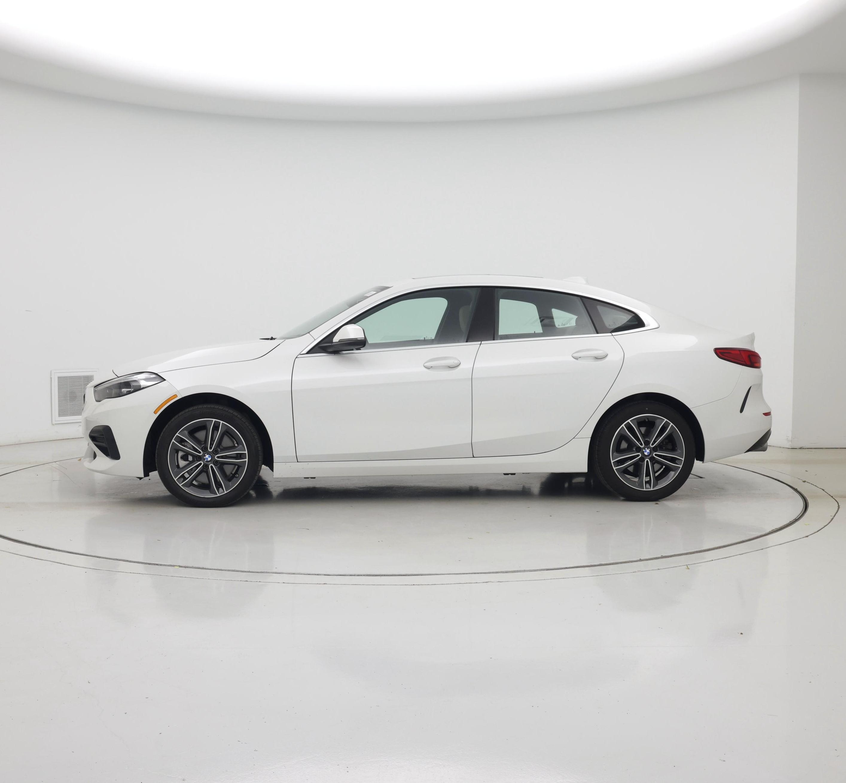 Thumbnail: 2024 BMW 2 Series - 3