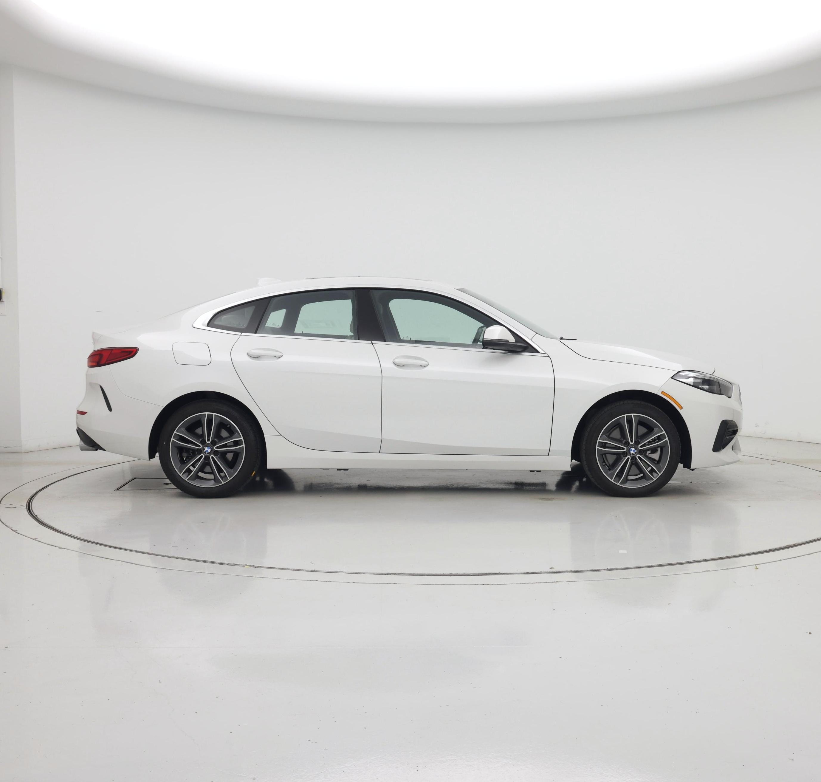 Thumbnail: 2024 BMW 2 Series - 7