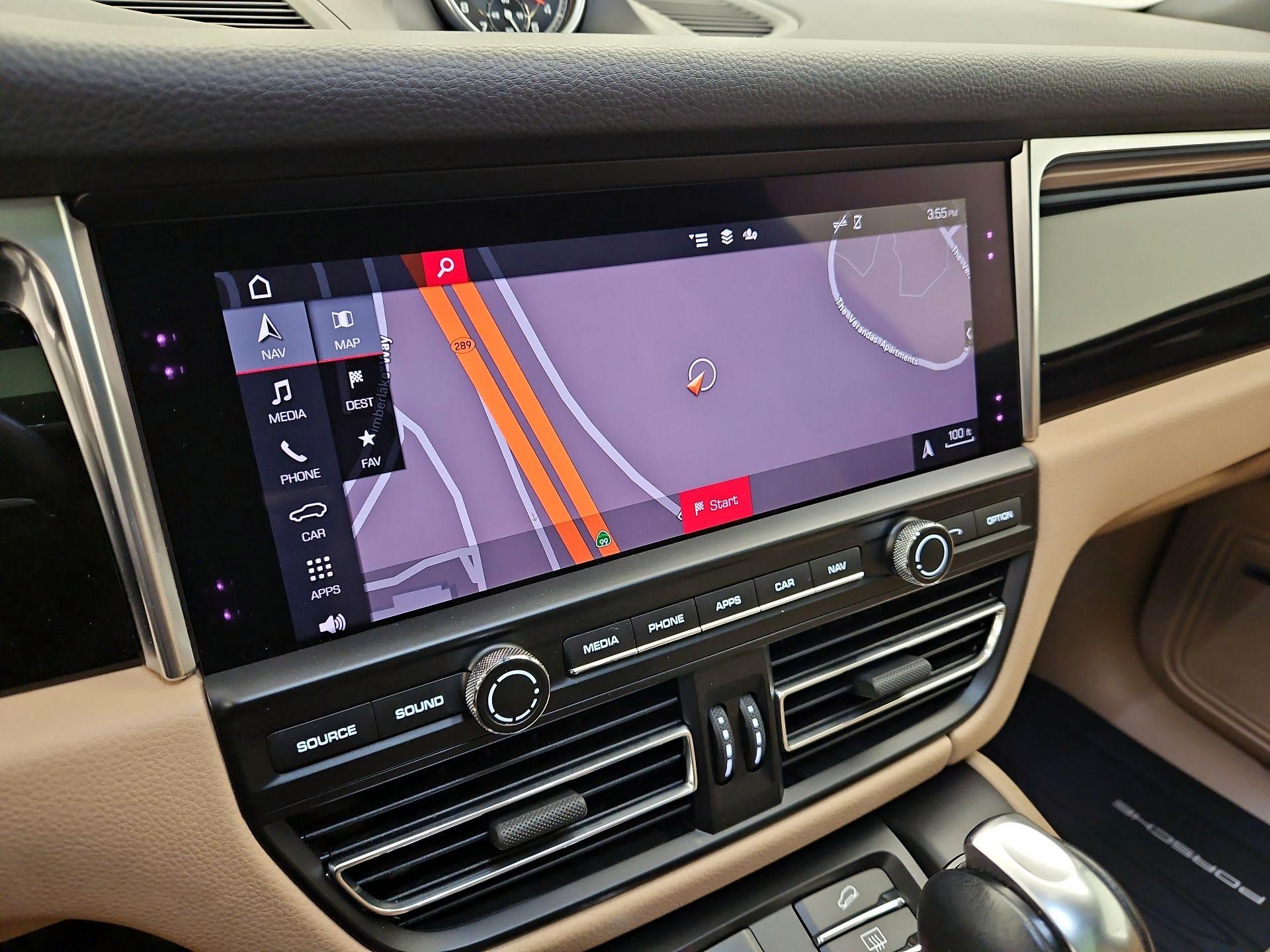 Thumbnail: 2020 Porsche Macan - 14