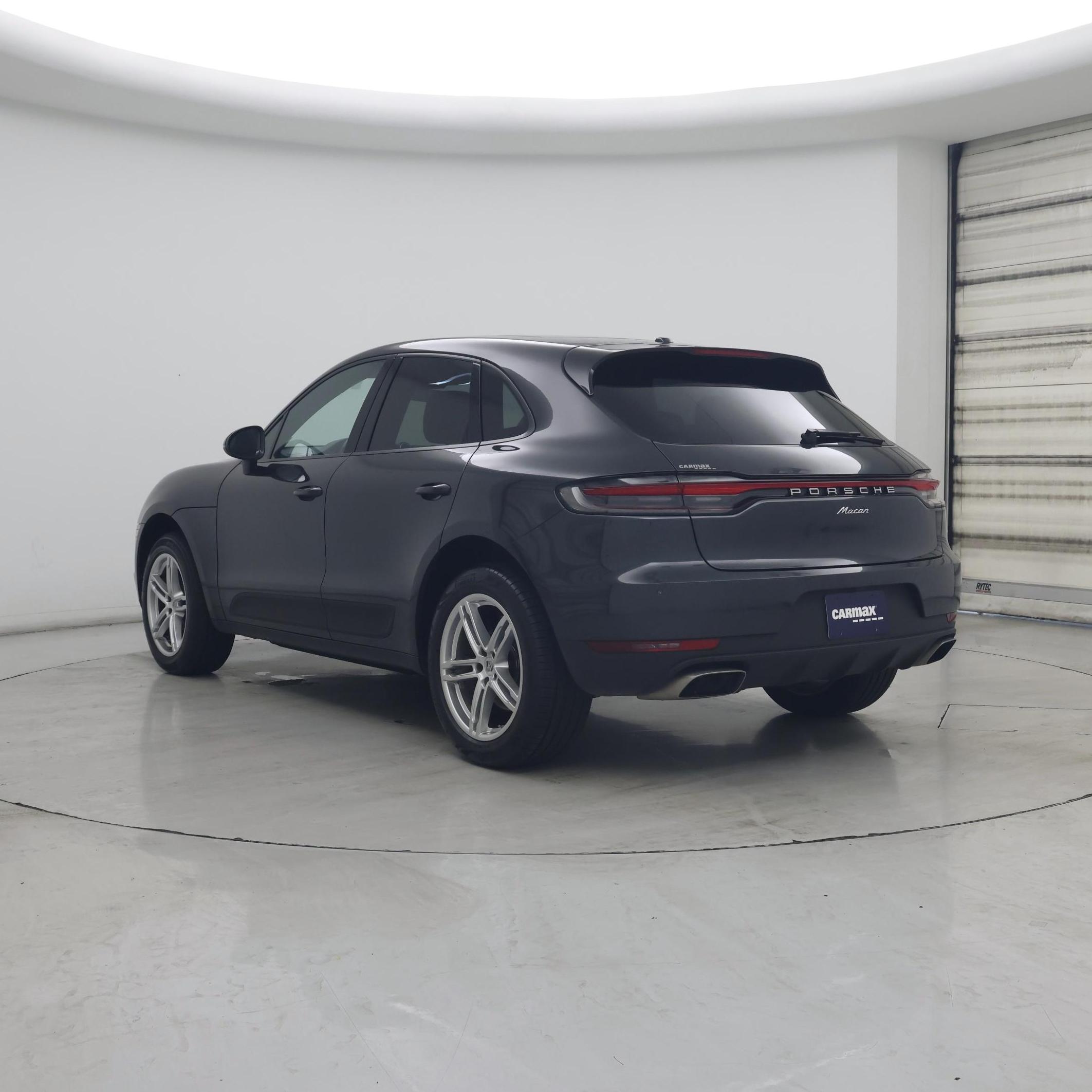 Thumbnail: 2021 Porsche Macan - 2