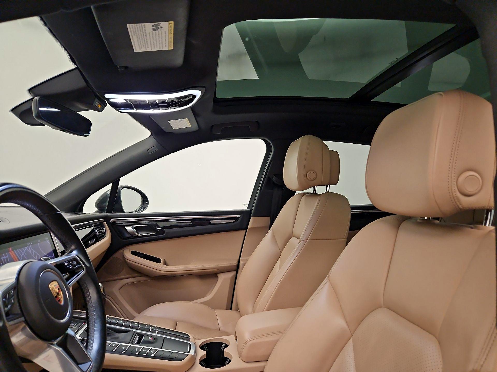 Thumbnail: 2021 Porsche Macan - 19
