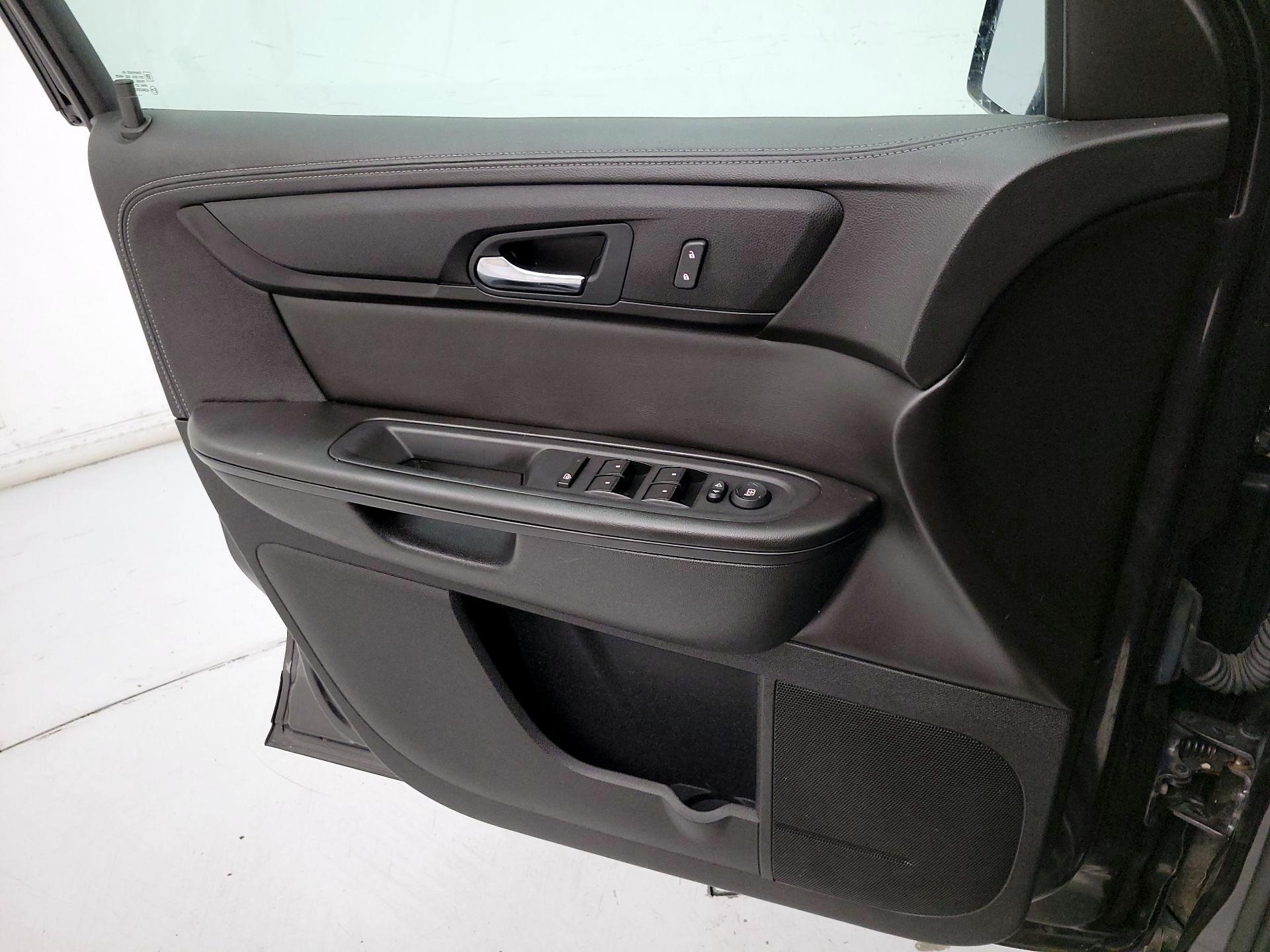 Thumbnail: 2016 GMC Acadia - 12