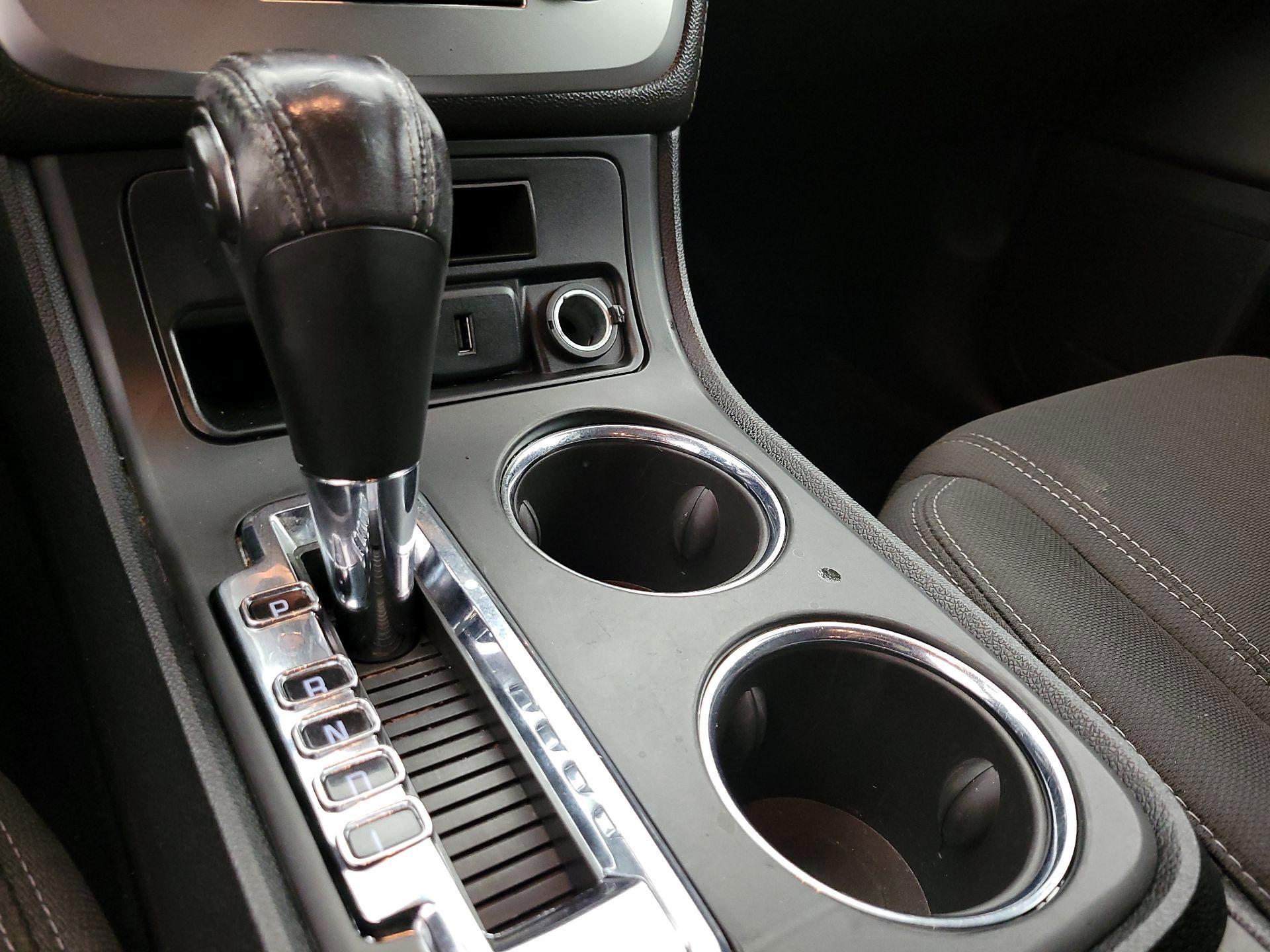 Thumbnail: 2016 GMC Acadia - 17