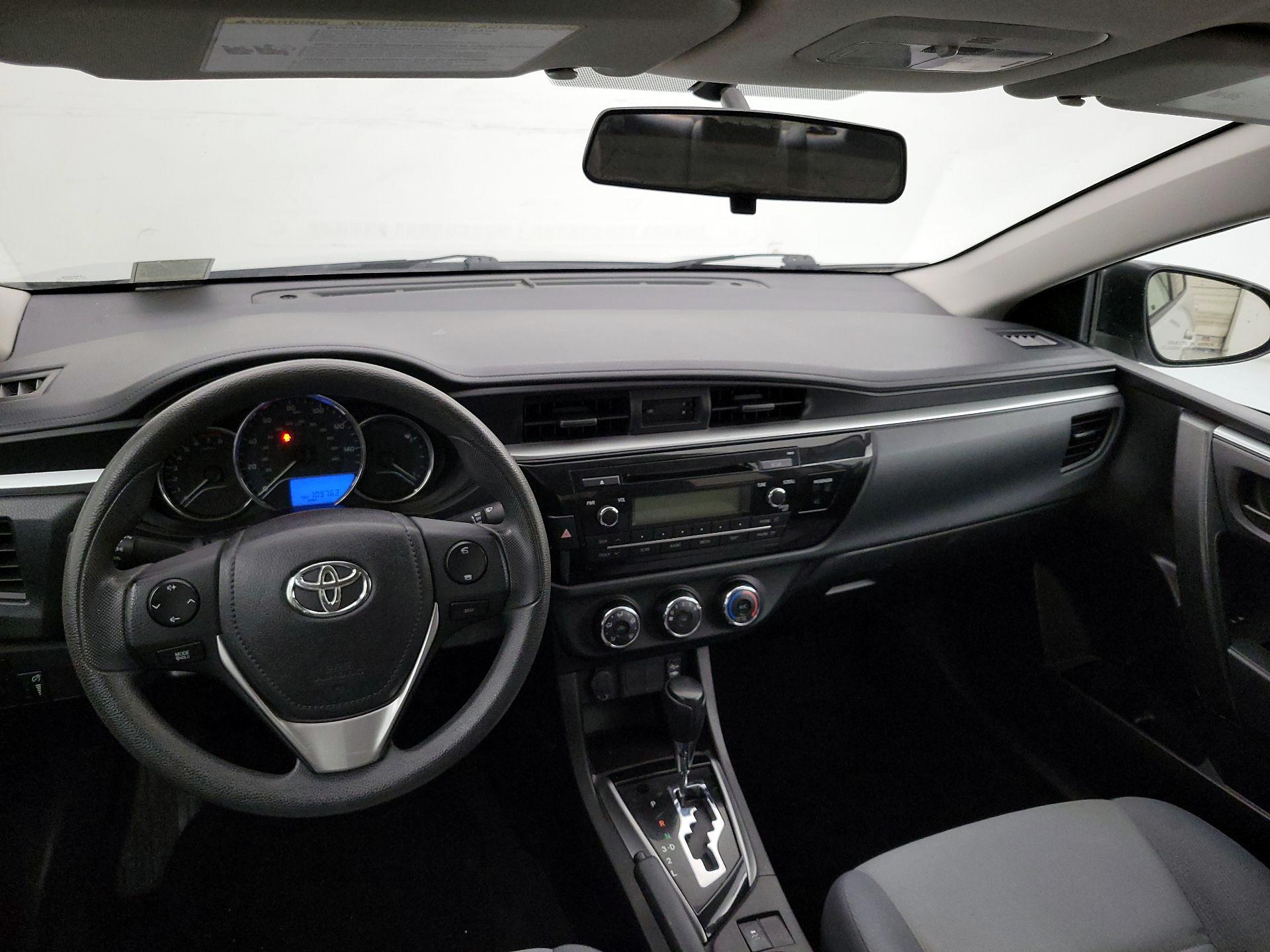 Thumbnail: 2015 Toyota Corolla - 9