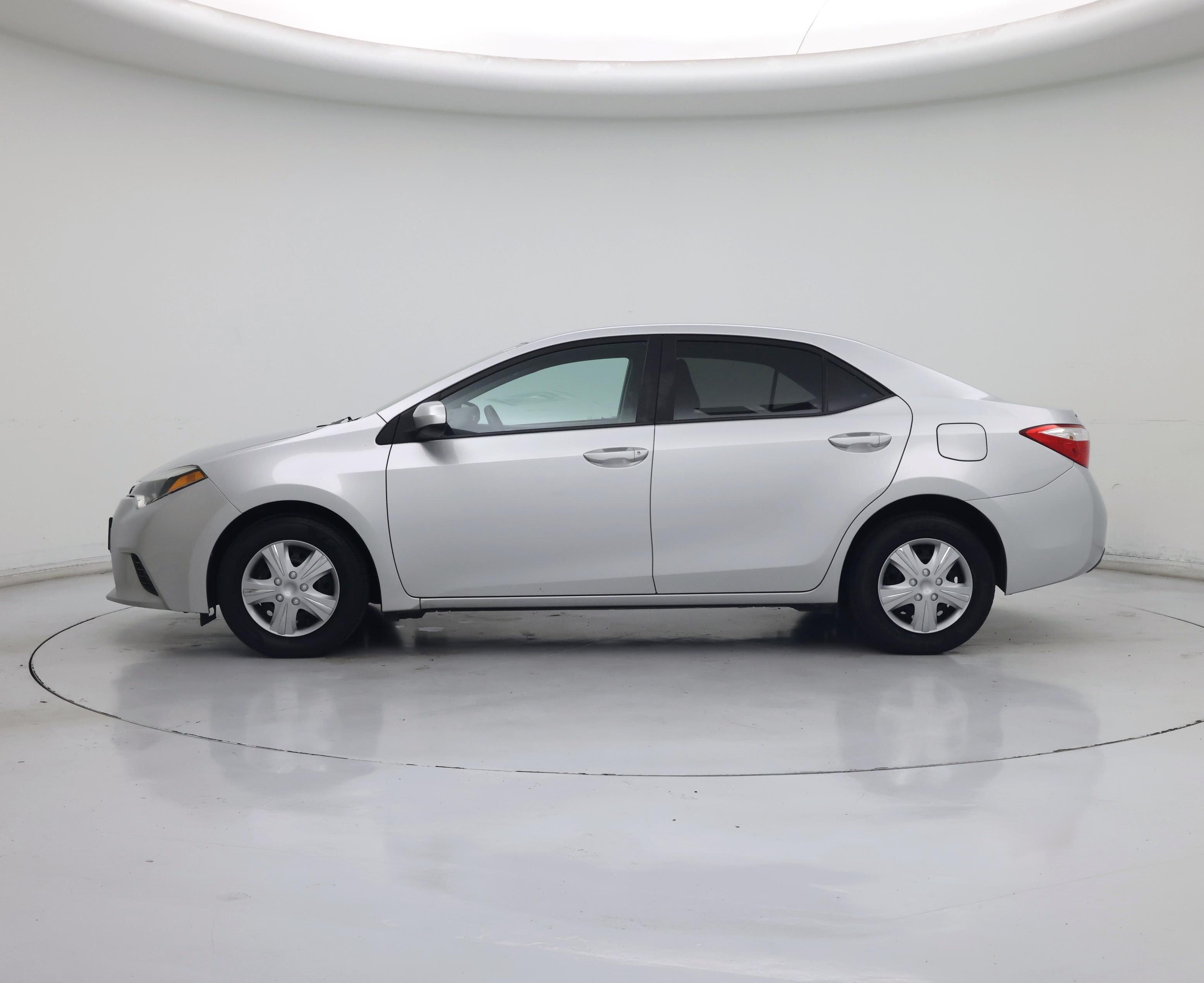 Thumbnail: 2015 Toyota Corolla - 3