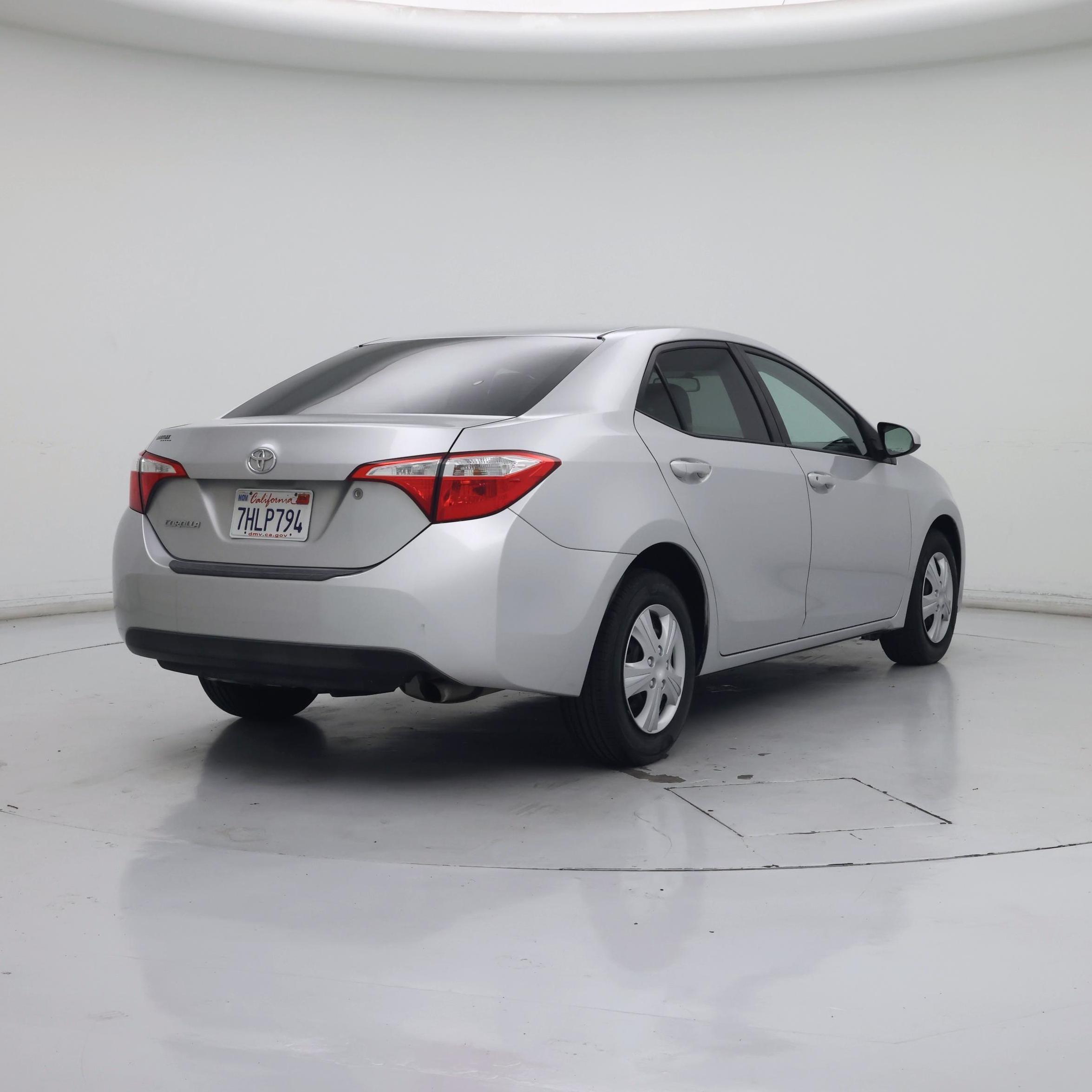 Thumbnail: 2015 Toyota Corolla - 8