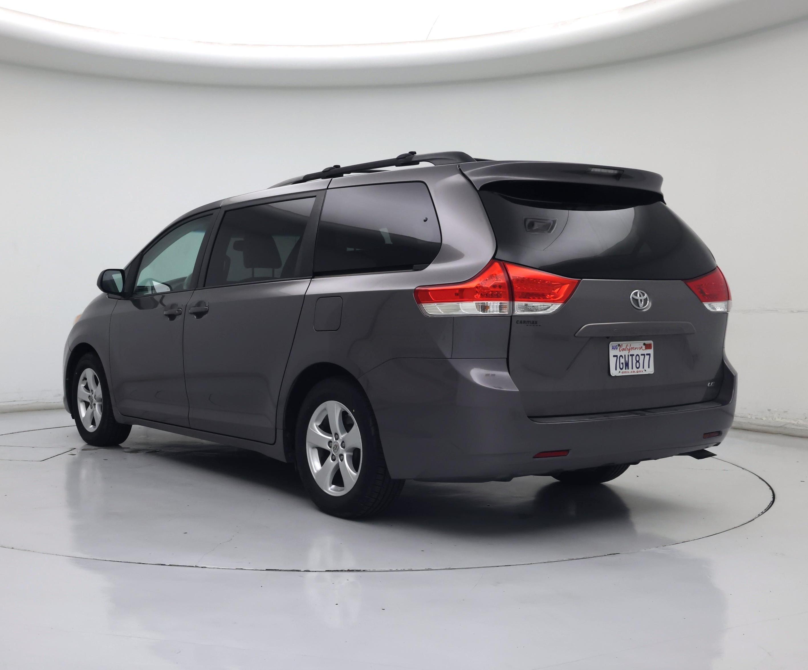 Thumbnail: 2014 Toyota Sienna - 2