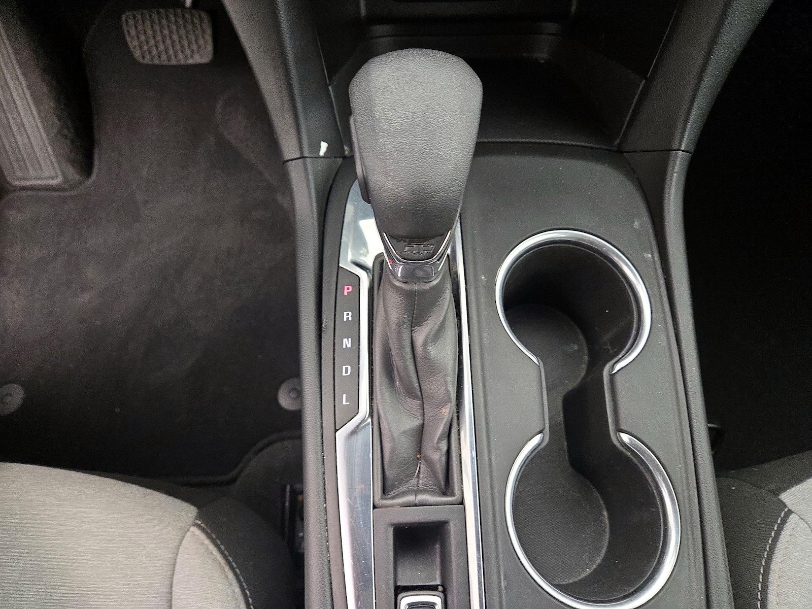 2022 Chevrolet Equinox LT - Photo 18