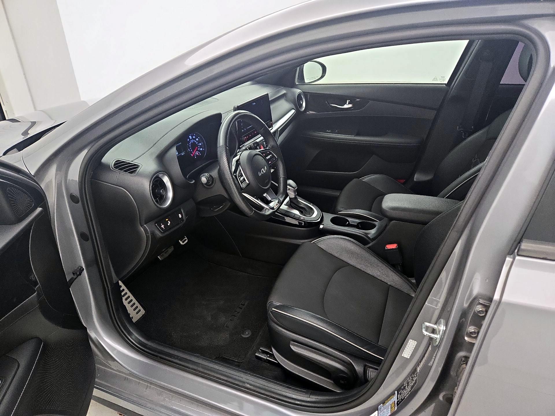Thumbnail: 2023 Kia Forte - 11