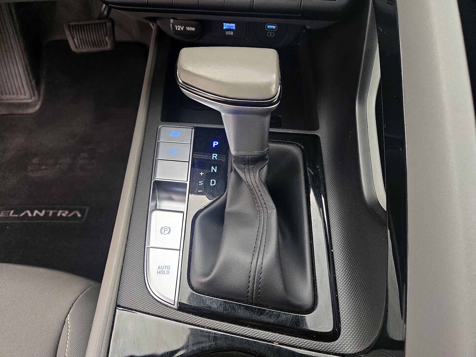 Thumbnail: 2024 Hyundai Elantra - 18