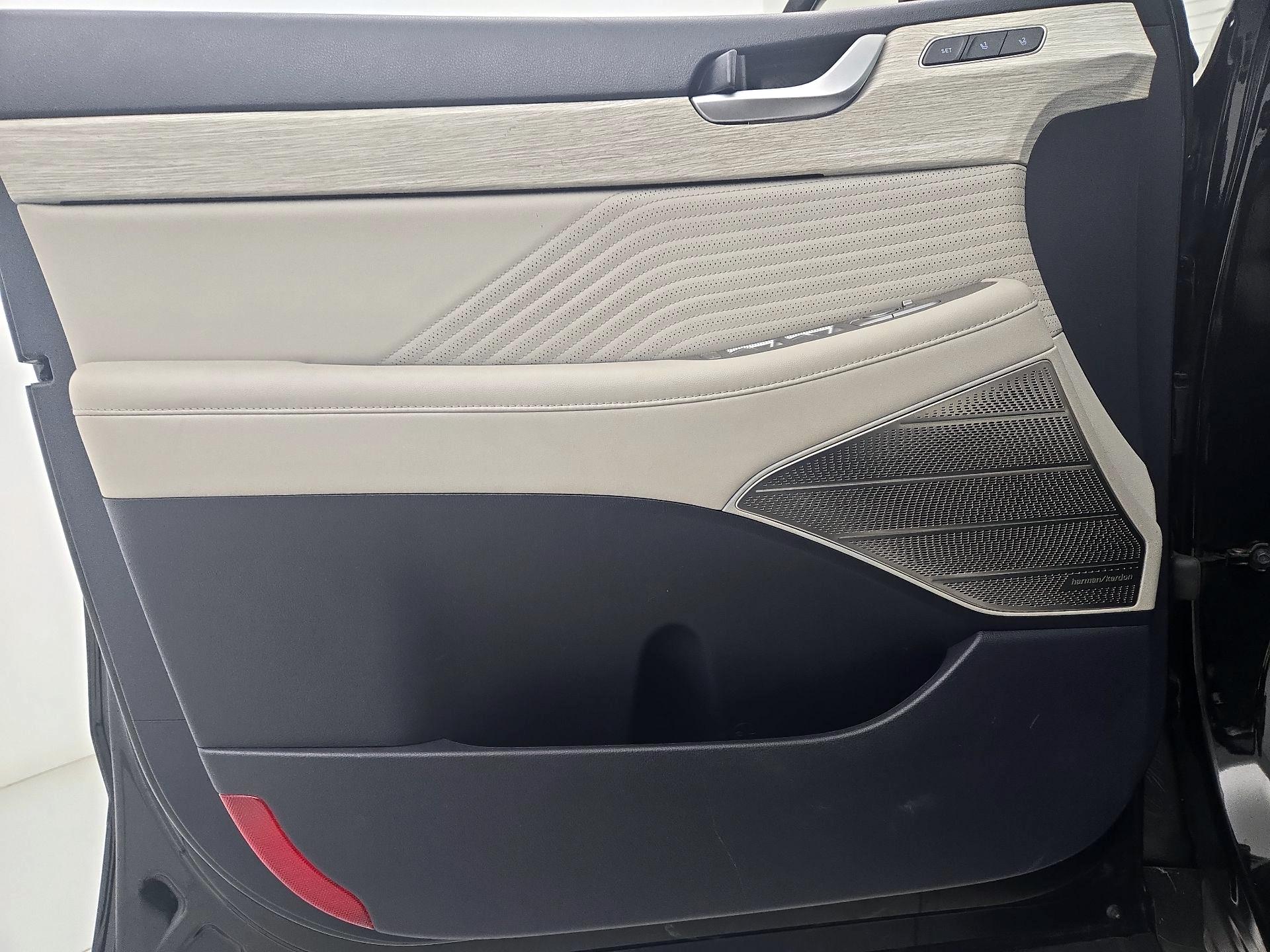 Thumbnail: 2023 Hyundai Palisade - 12