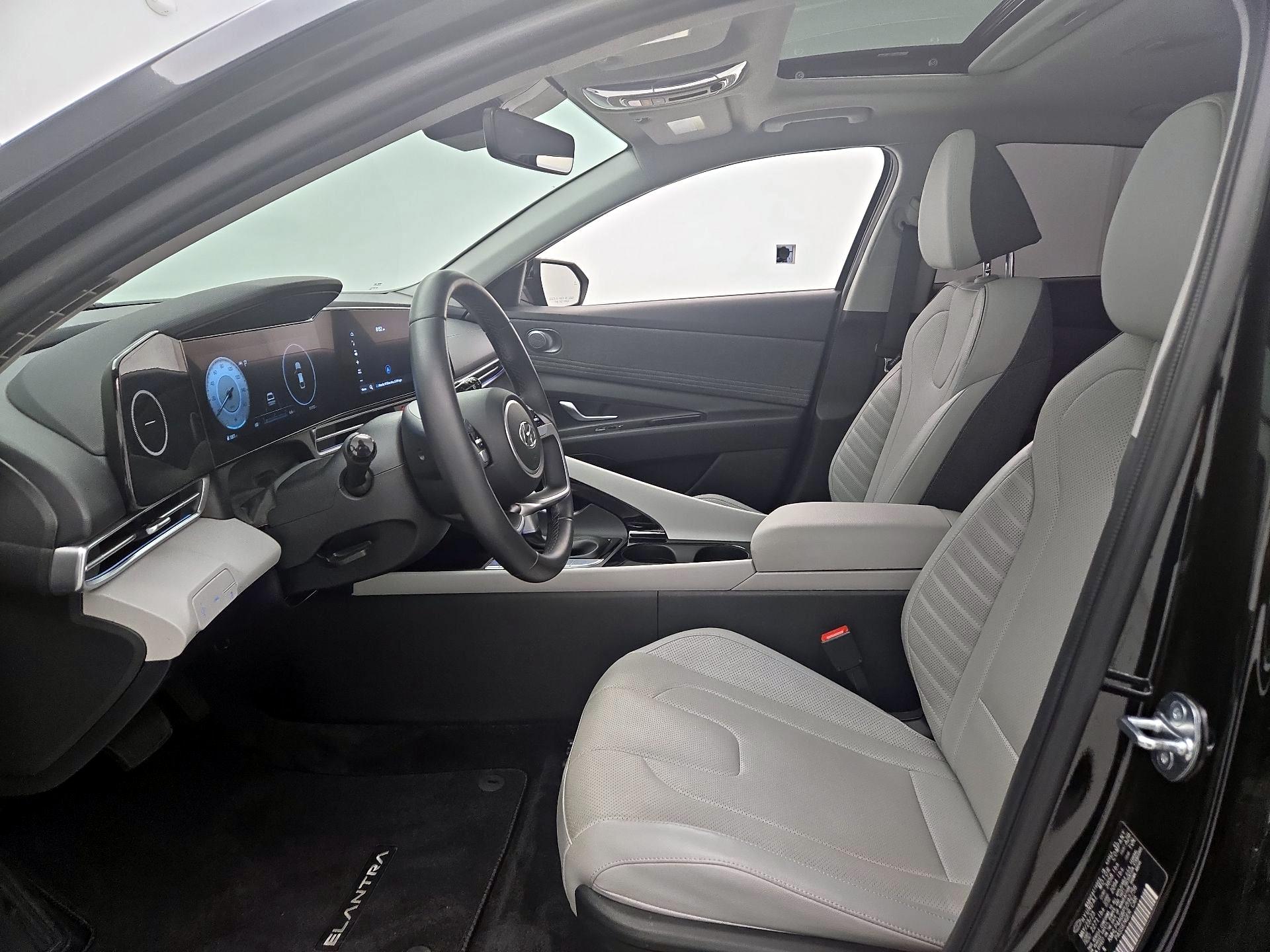 Thumbnail: 2023 Hyundai Elantra - 11