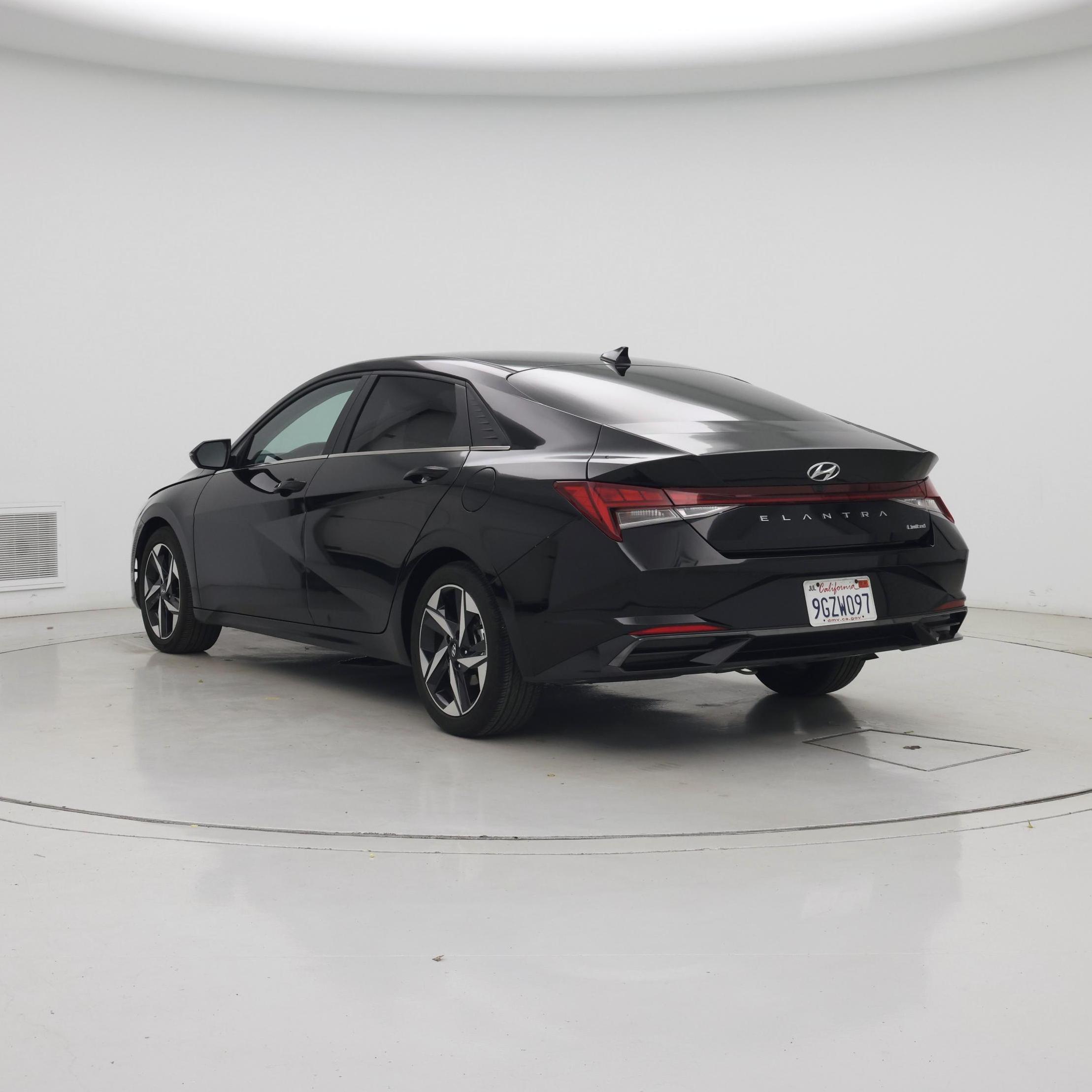 Thumbnail: 2023 Hyundai Elantra - 2