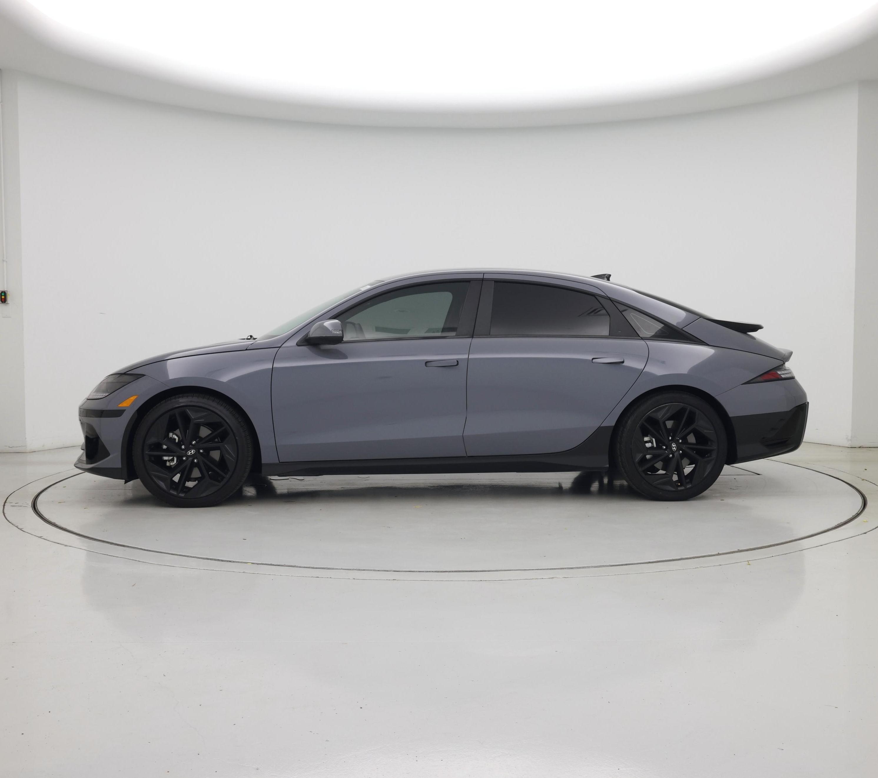 Thumbnail: 2024 Hyundai Ioniq 6 - 3