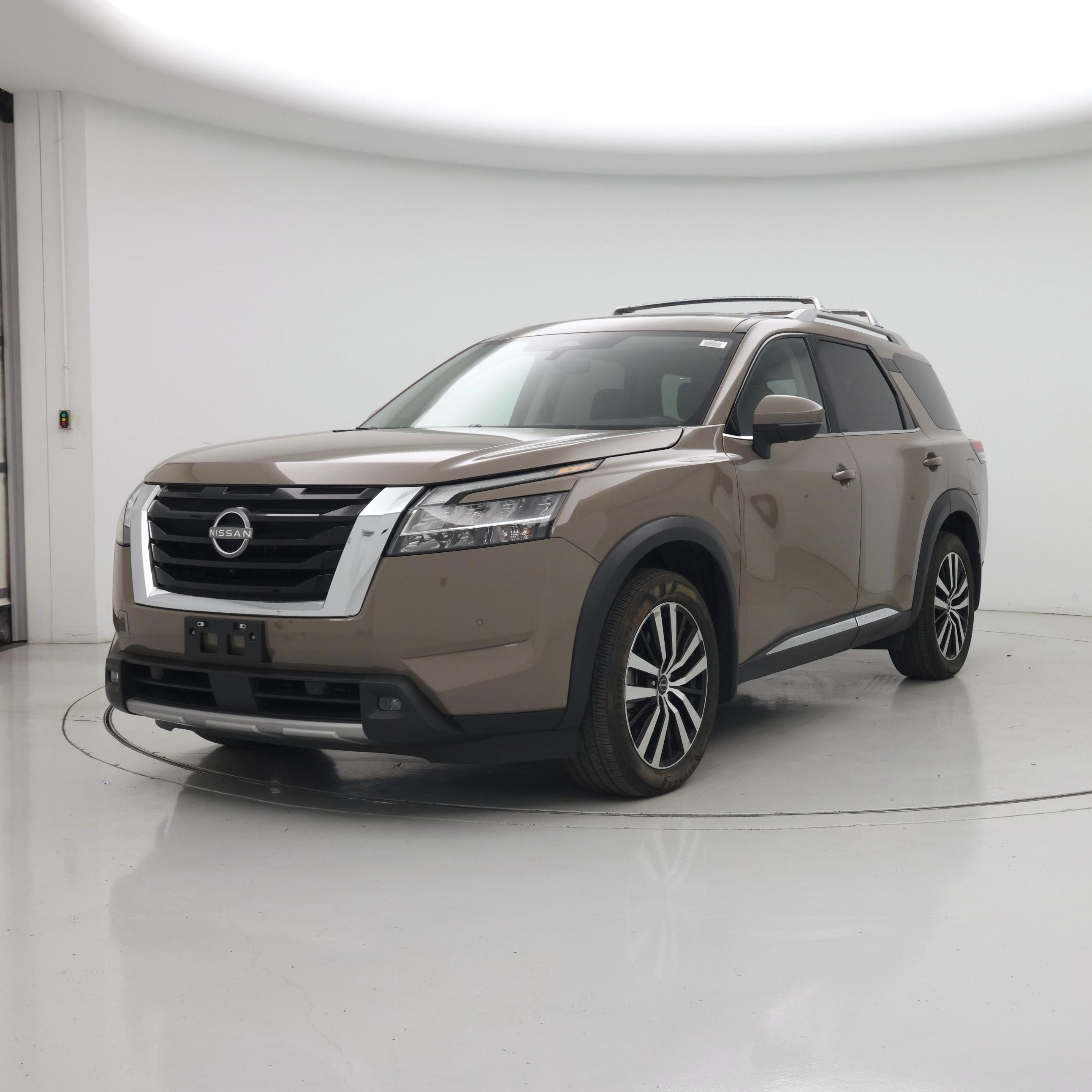 Thumbnail: 2023 Nissan Pathfinder - 4