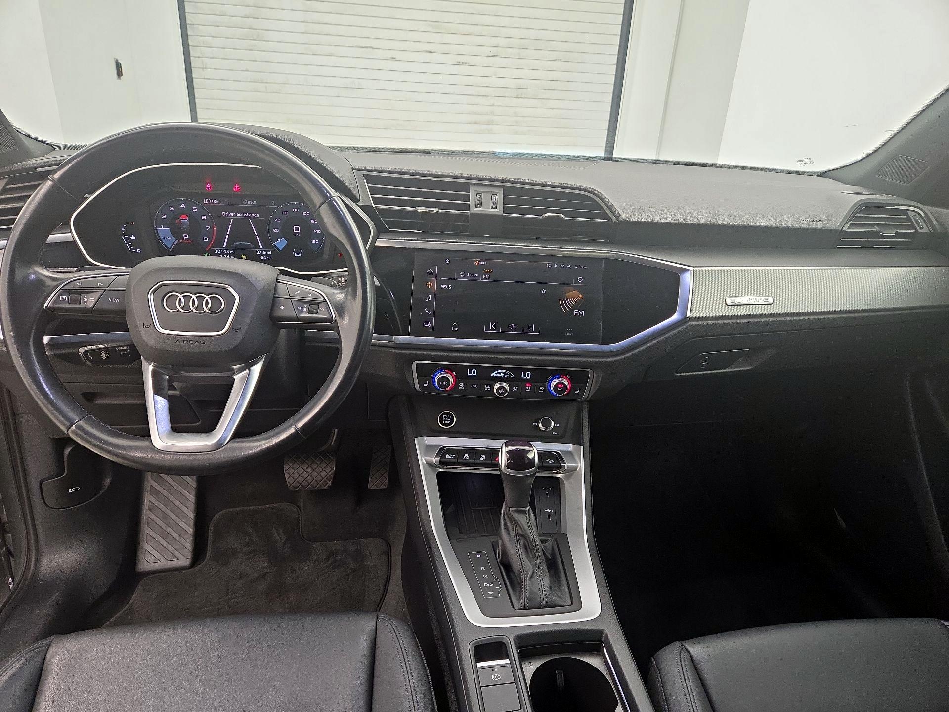 Thumbnail: 2024 Audi Q3 - 9