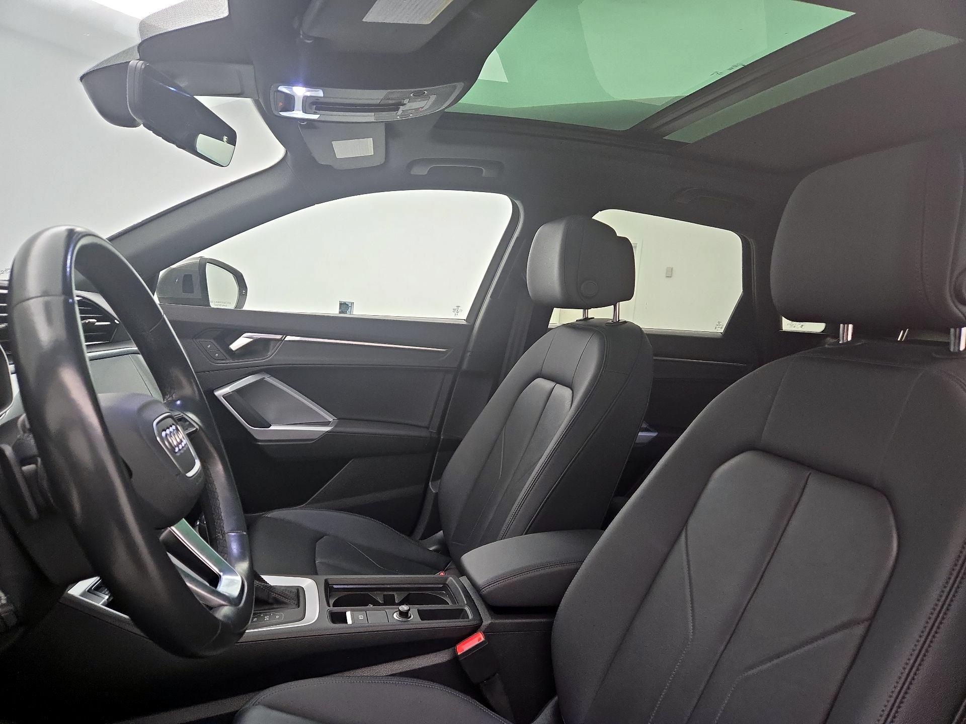 Thumbnail: 2024 Audi Q3 - 19