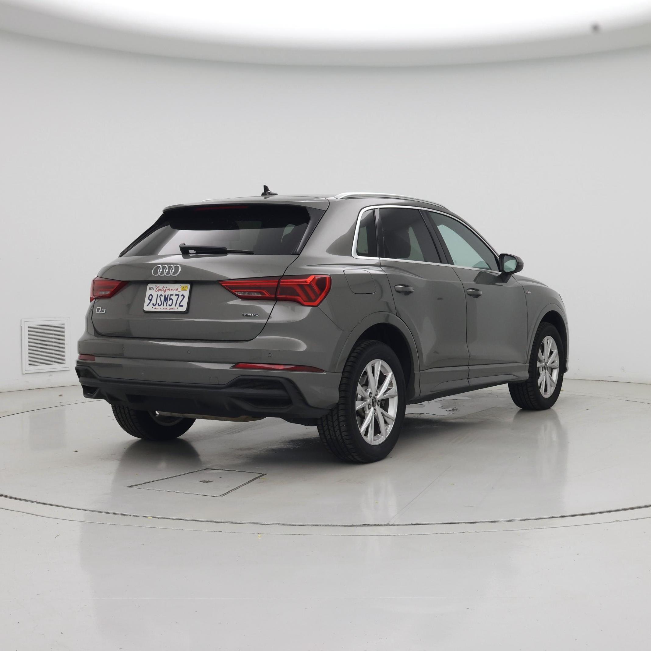 Thumbnail: 2024 Audi Q3 - 8
