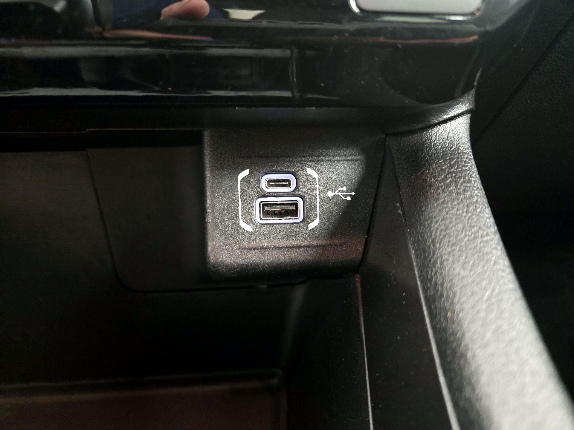 Thumbnail: 2024 Jeep Compass - 18