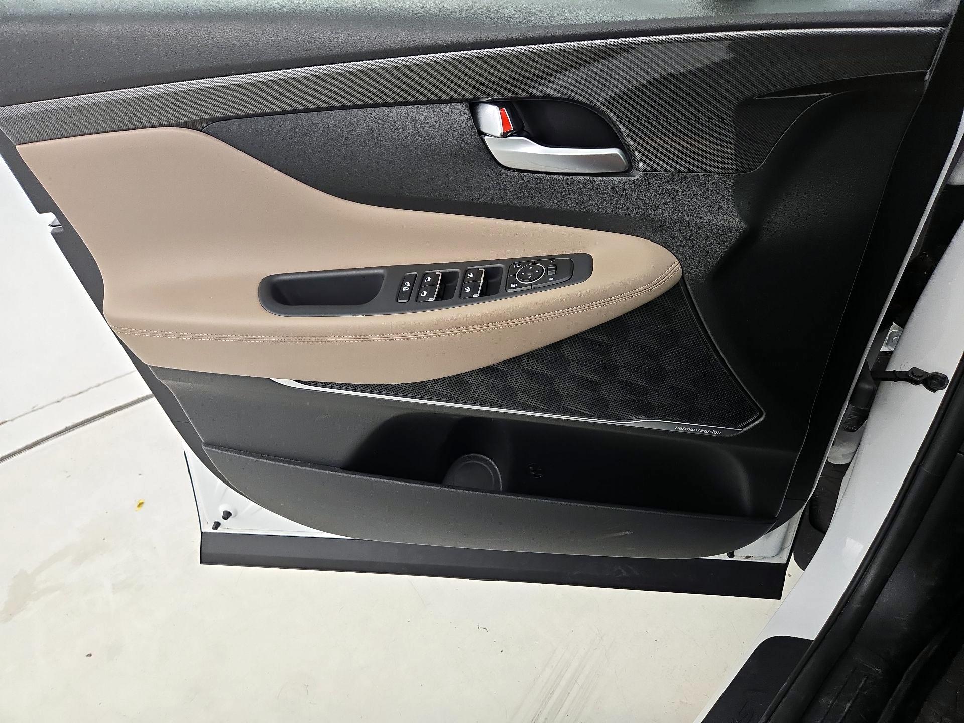 Thumbnail: 2023 Hyundai Santa Fe - 12