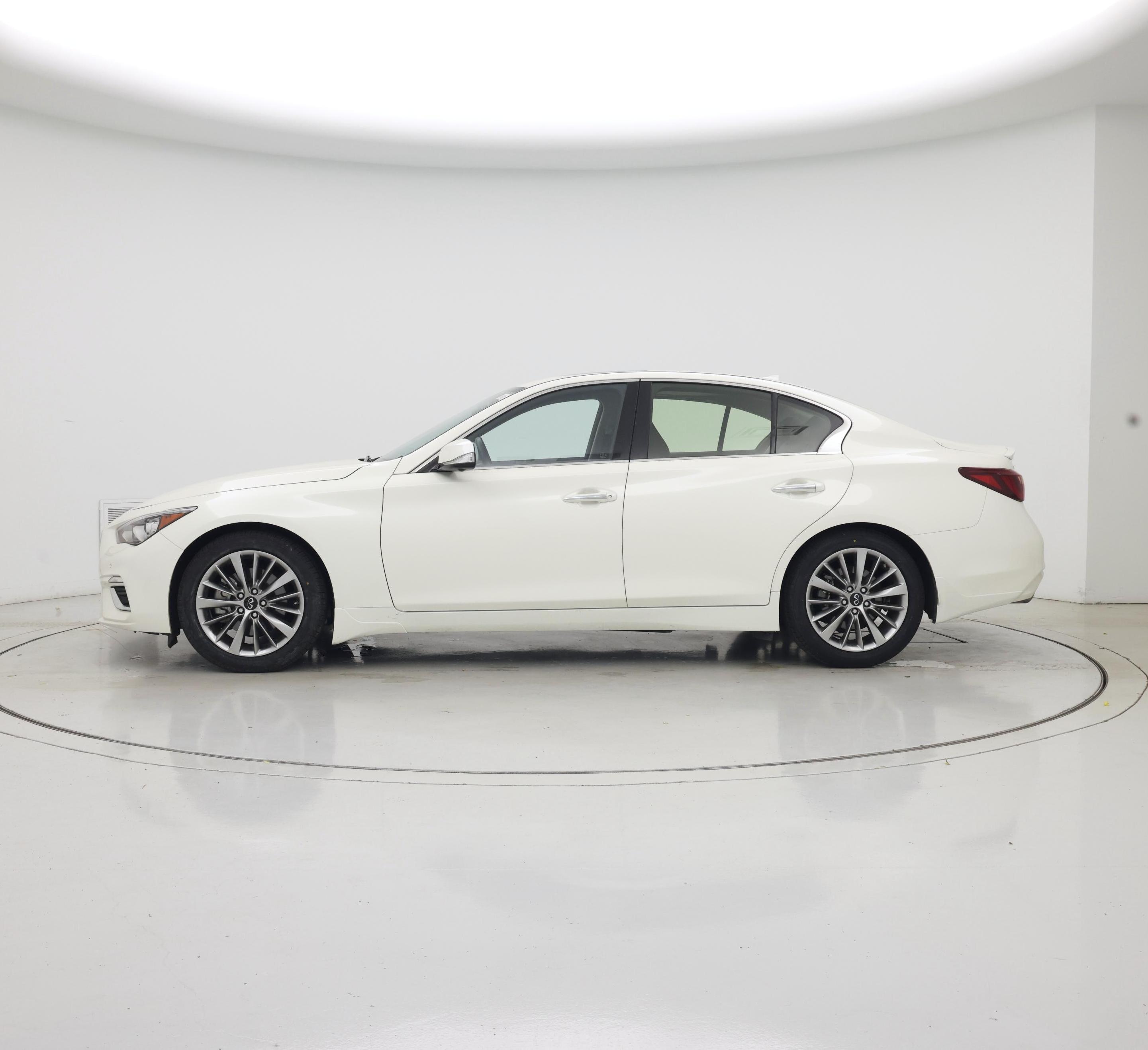 Thumbnail: 2023 INFINITI Q50 - 3
